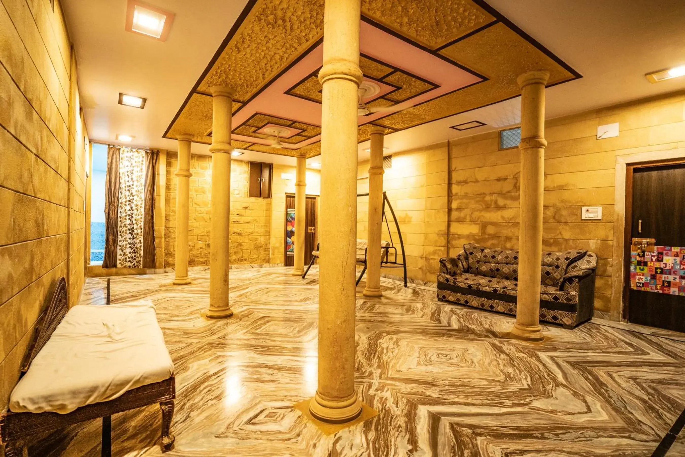 Living room in Hotel Marina Mahal with Swimming Pool Living room in Hotel Marina Mahal with Swimming Pool