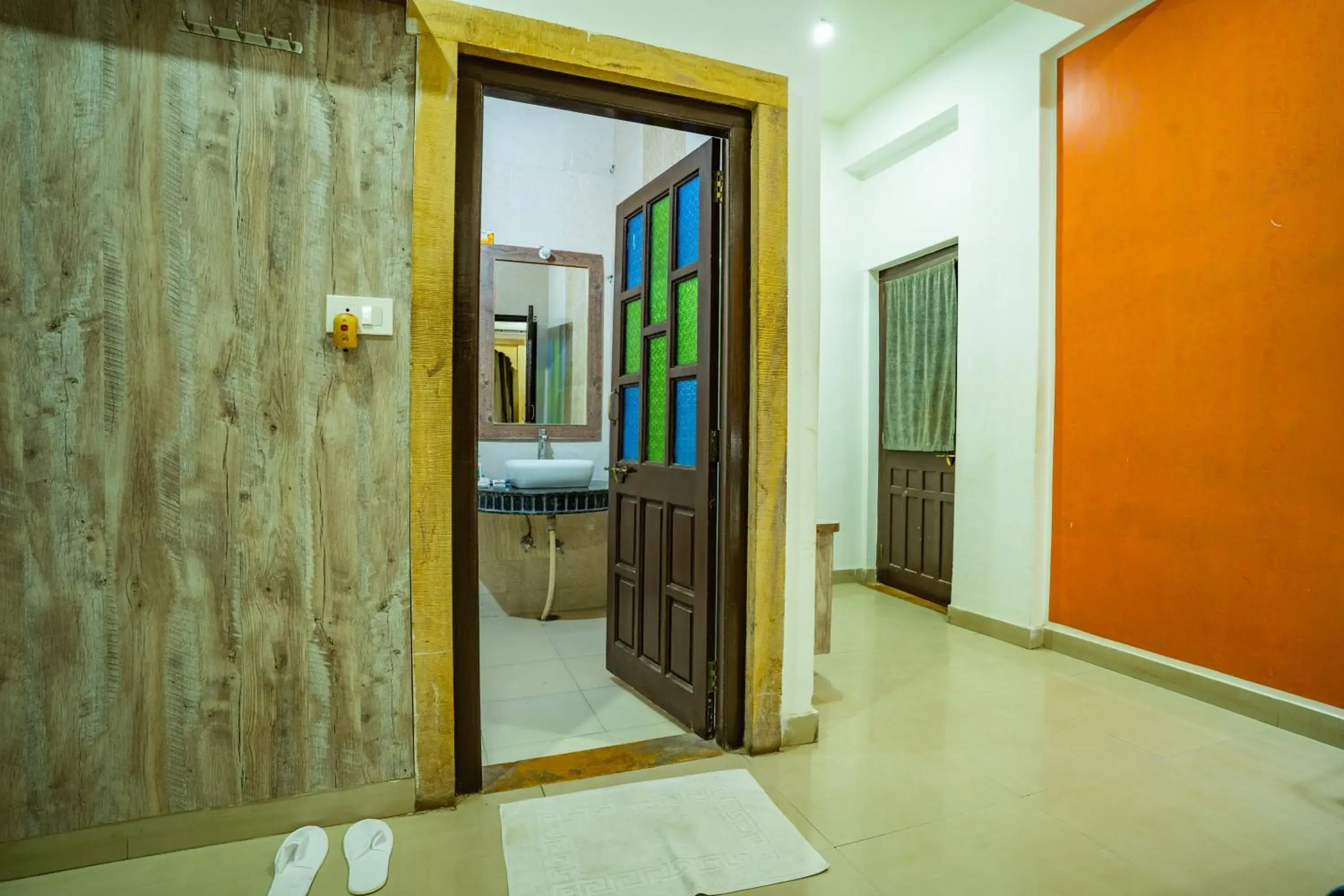 Bedroom, Bed in Hotel Marina Mahal with Swimming Pool Bedroom, Bed in Hotel Marina Mahal with Swimming Pool