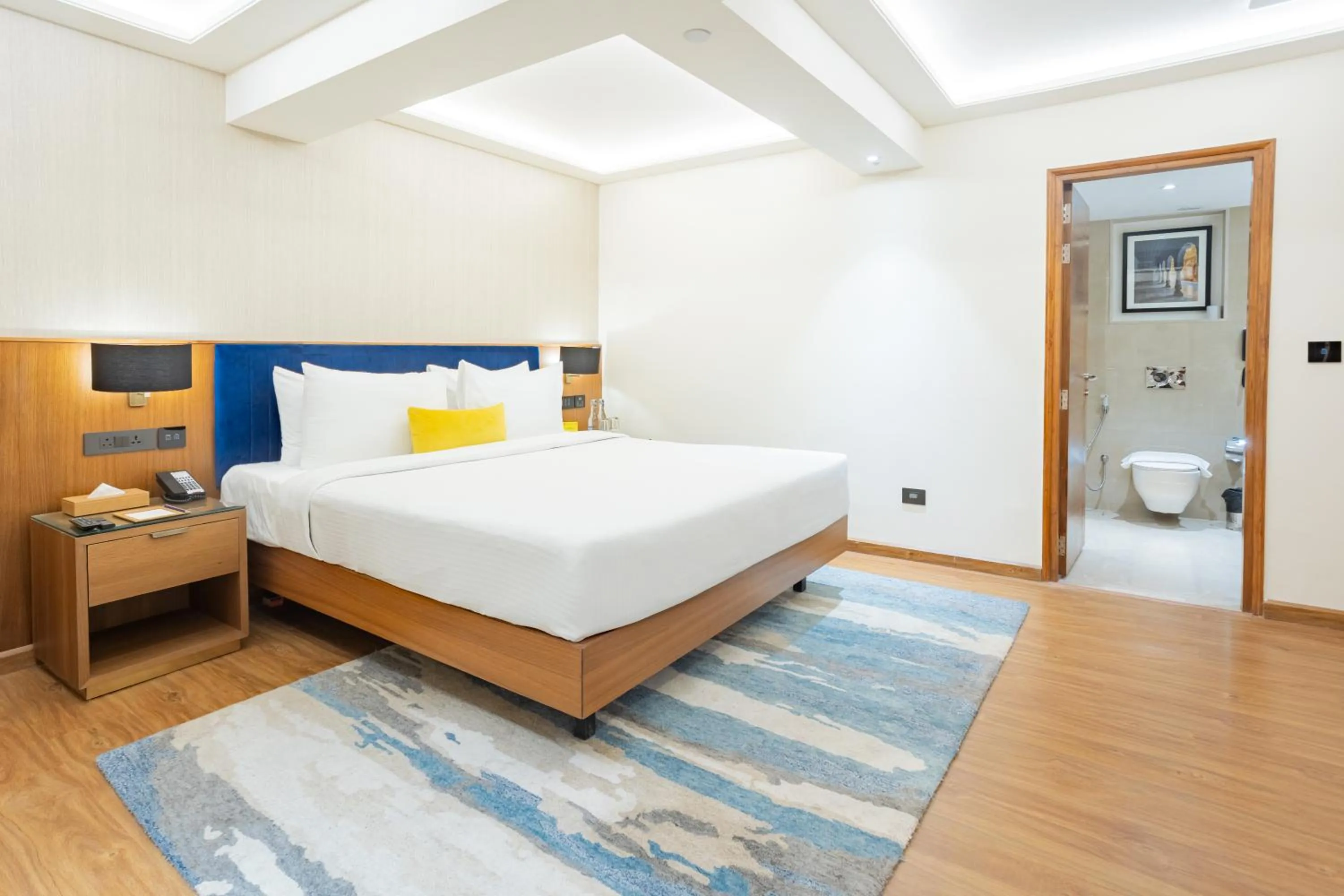 Bedroom, Bed in Golden Tulip Jaipur