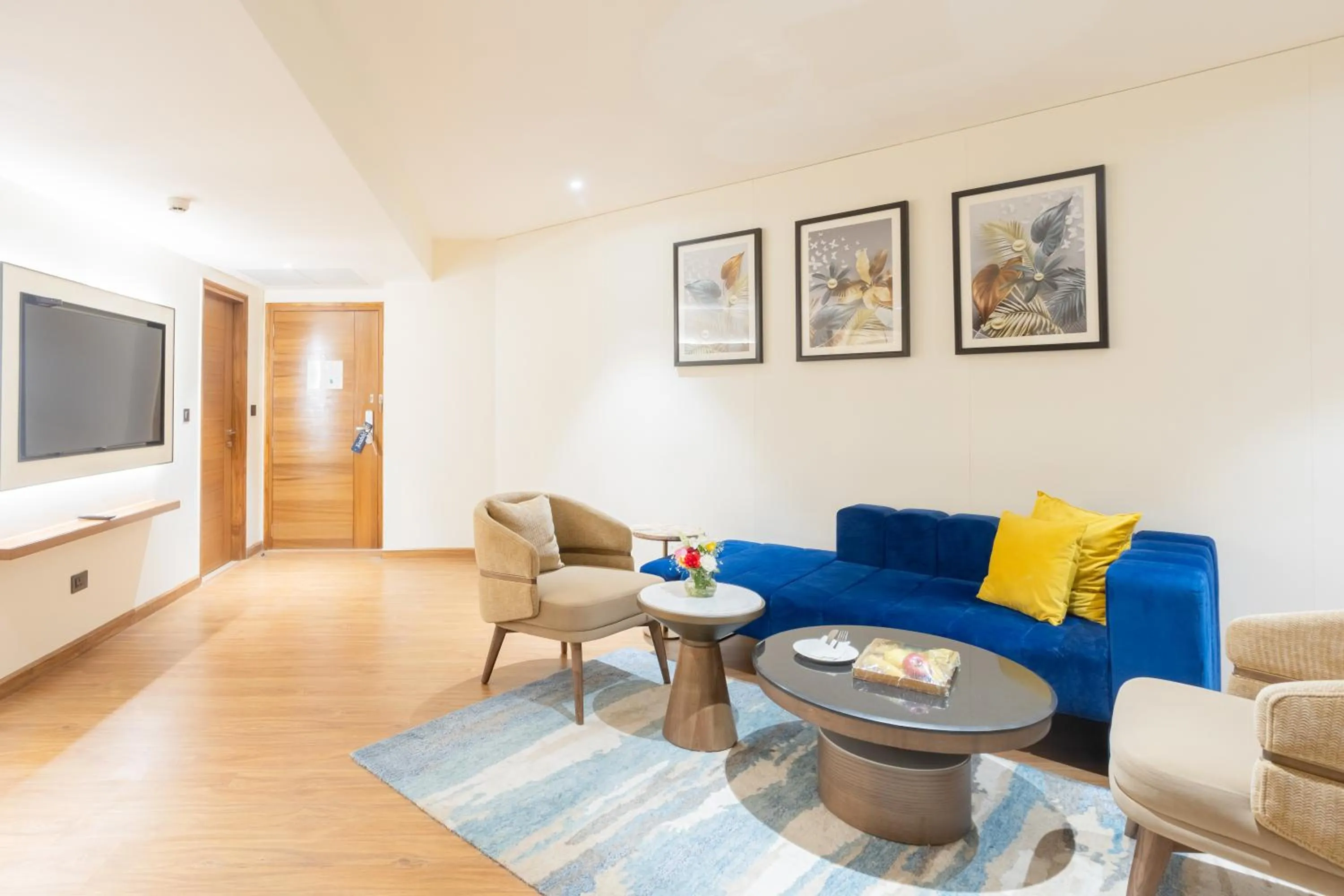 Living room in Golden Tulip Jaipur