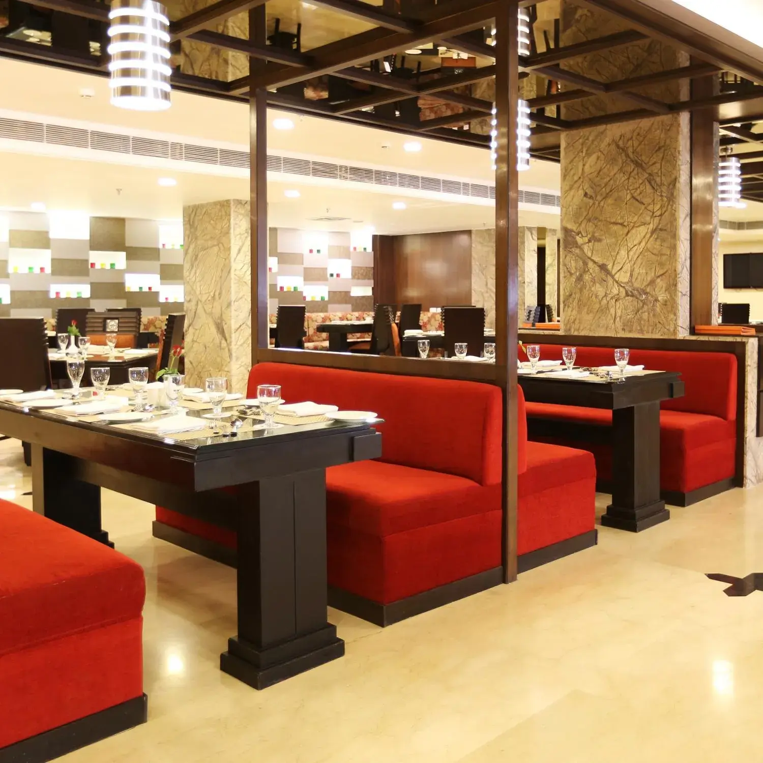 Restaurant/places to eat in Golden Tulip Jaipur Restaurant/places to eat in Golden Tulip Jaipur