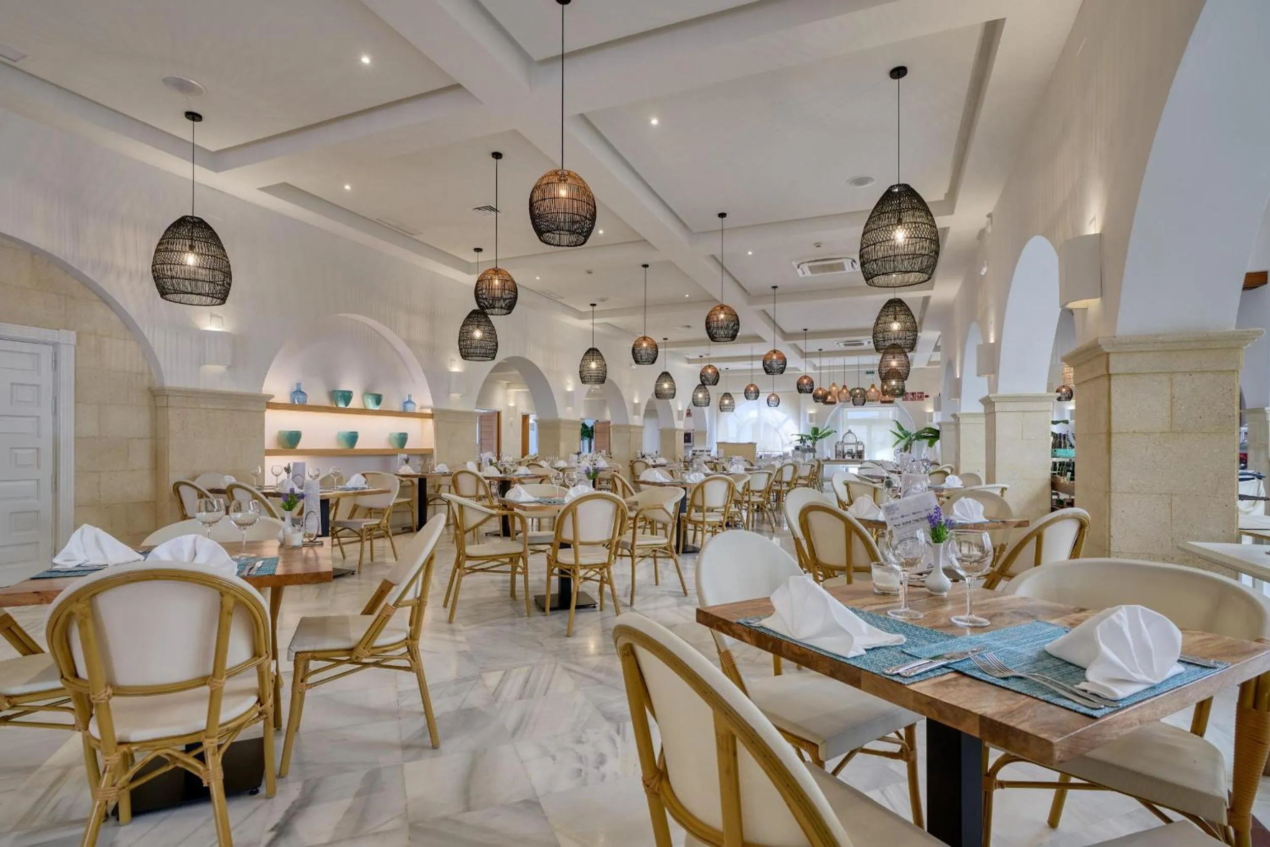 Restaurant/places to eat in Playa de la Luz