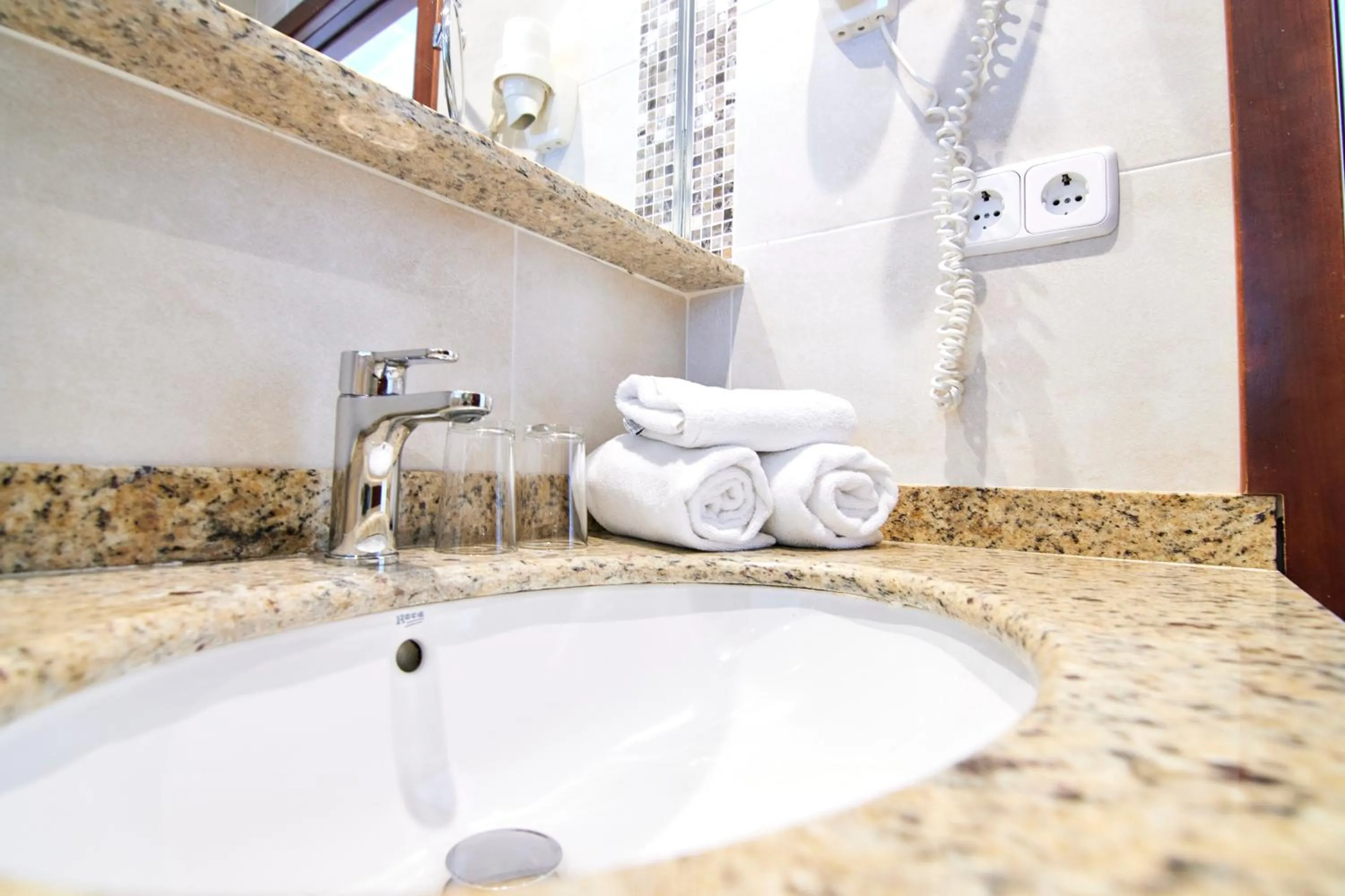 Bathroom in Los Geranios