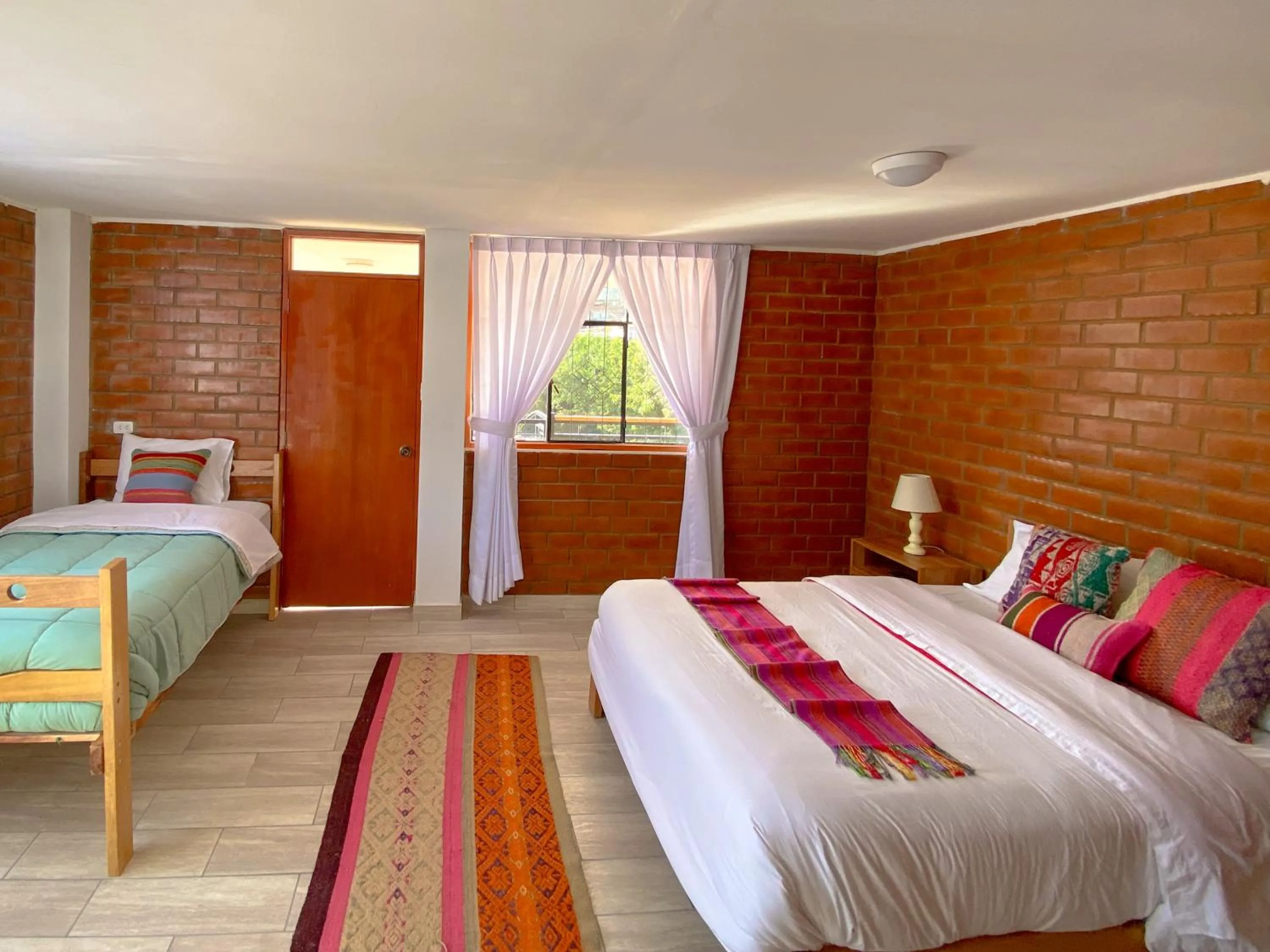 Bedroom, Bed in Tupac Huaraz
