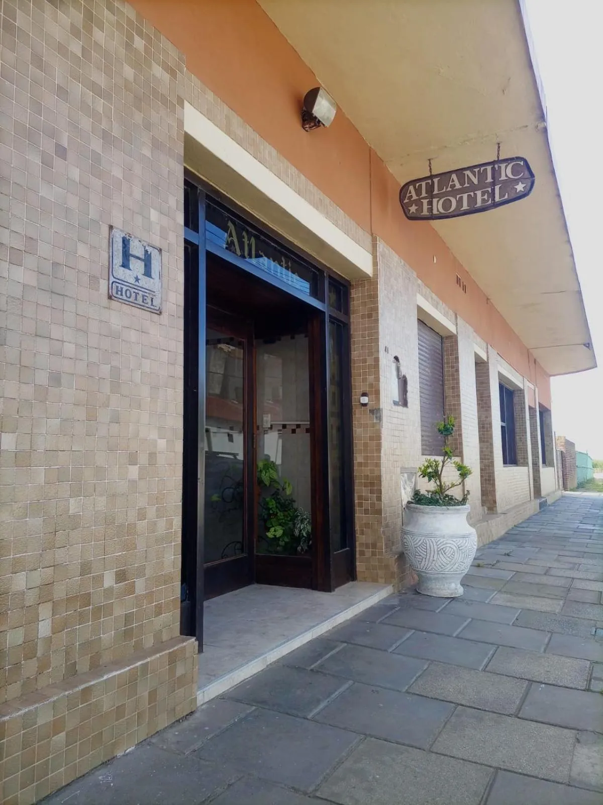 Facade/entrance in Hotel Atlantic