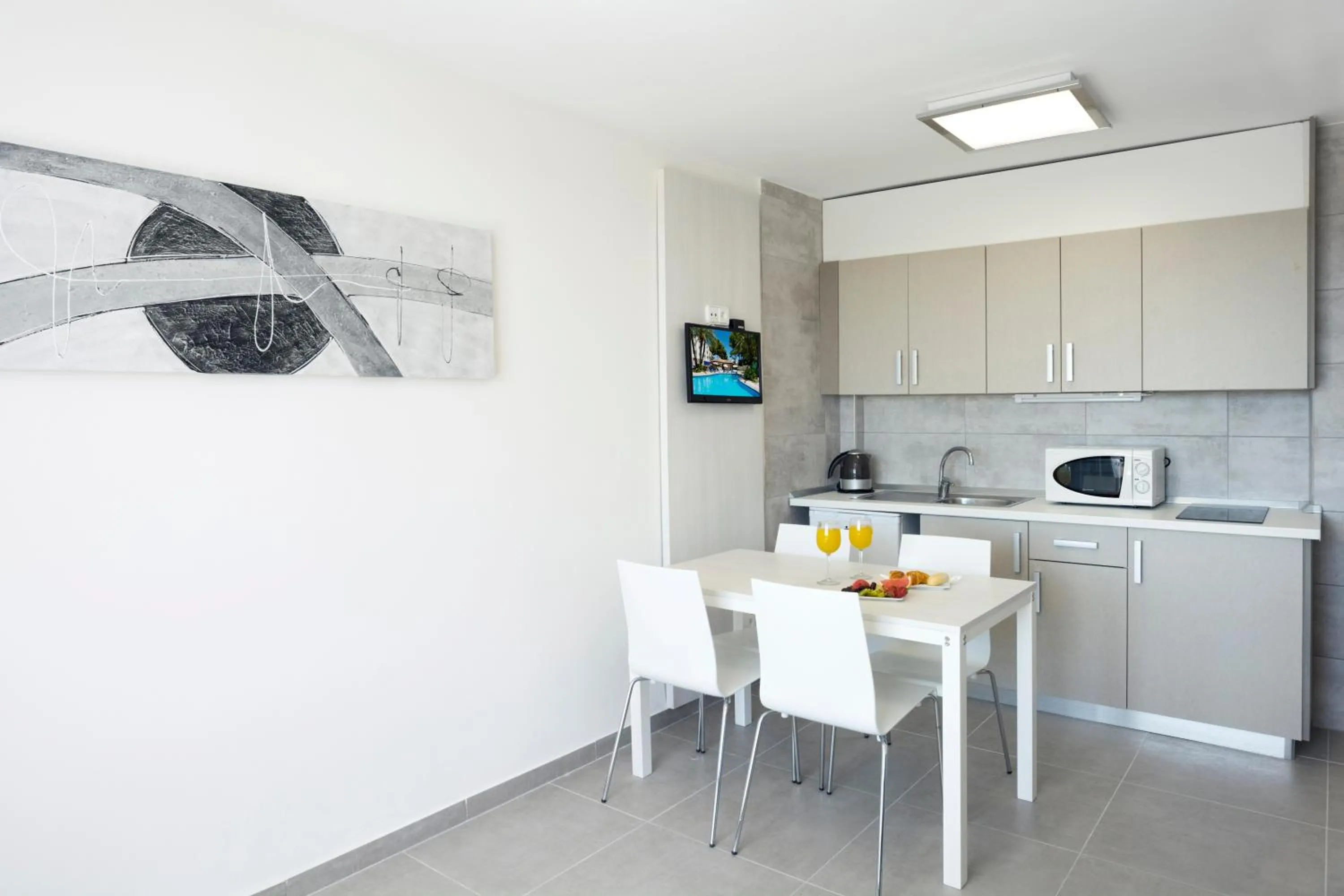 Dining area in HSM Lago Park