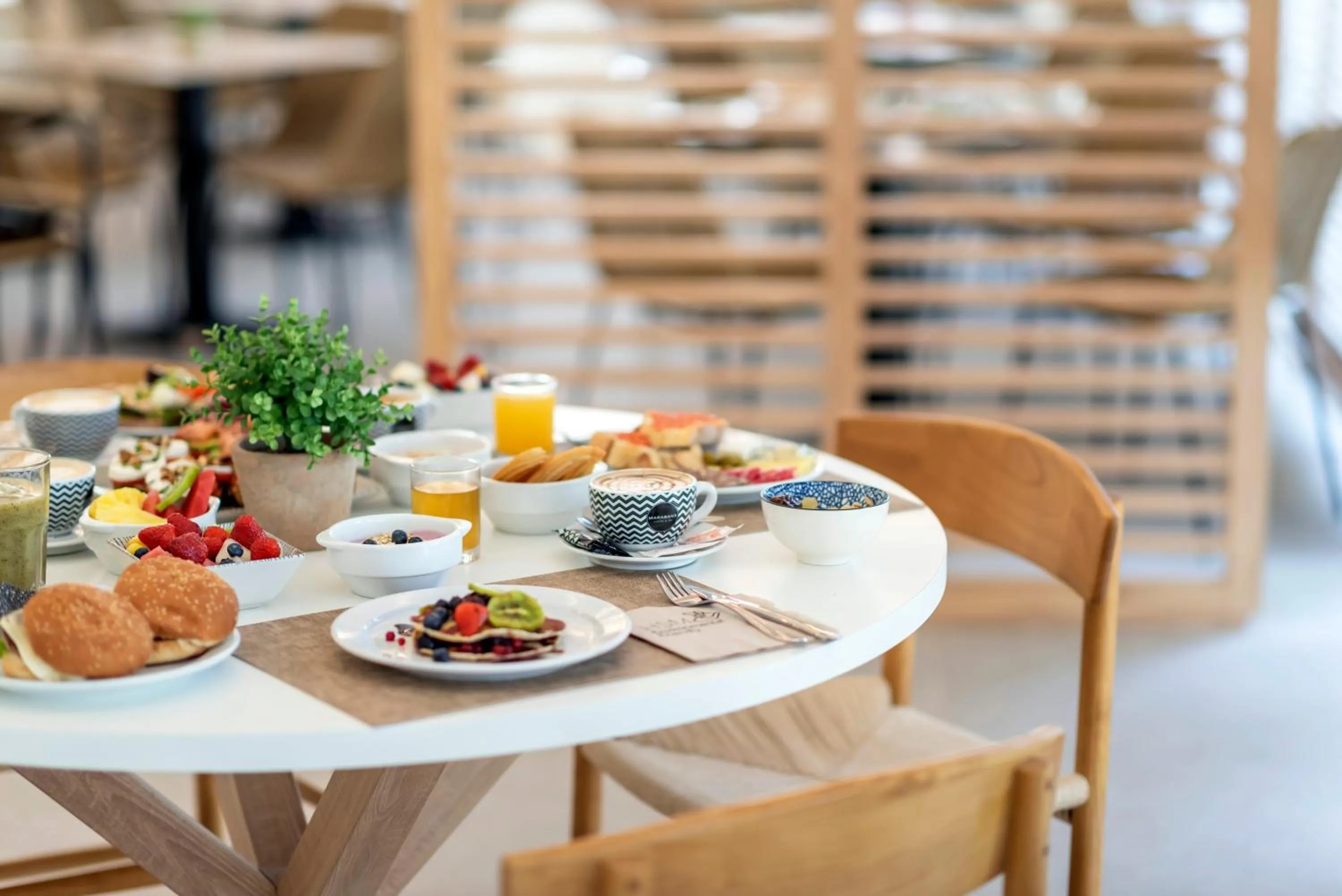 Restaurant/places to eat in HSM Lago Park