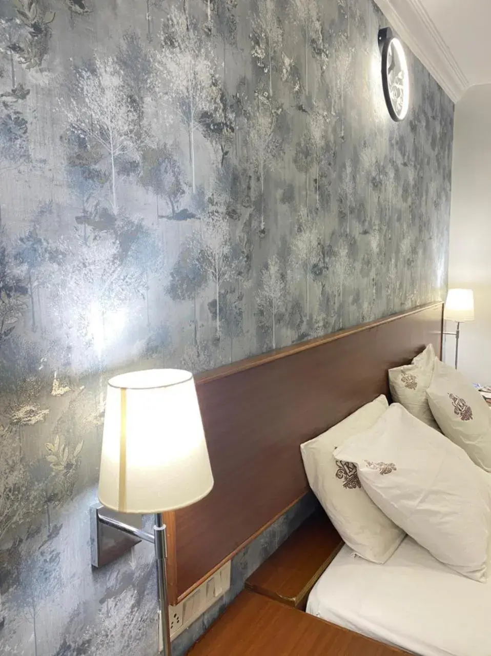 Bedroom in Kings Hotel Egmore Bedroom in Kings Hotel Egmore