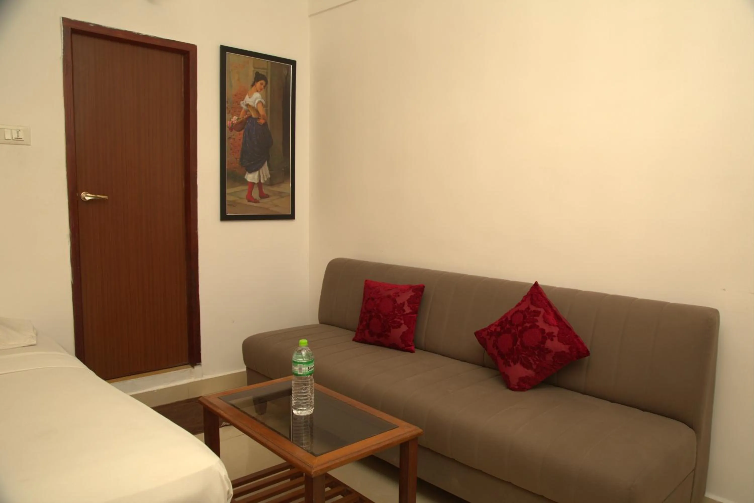 Living room in Kings Hotel Egmore