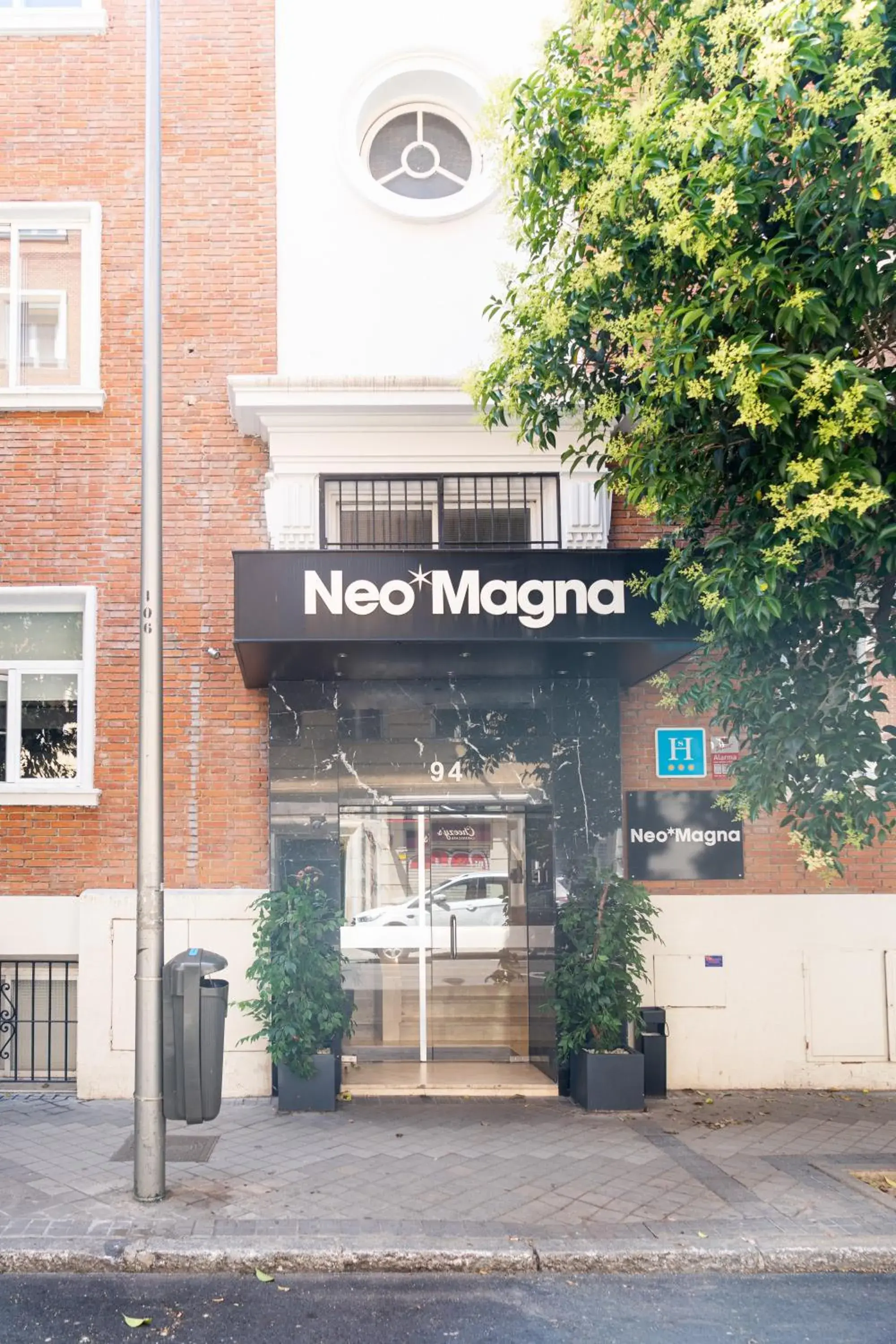 Property building in NeoMagna Madrid Property building in NeoMagna Madrid