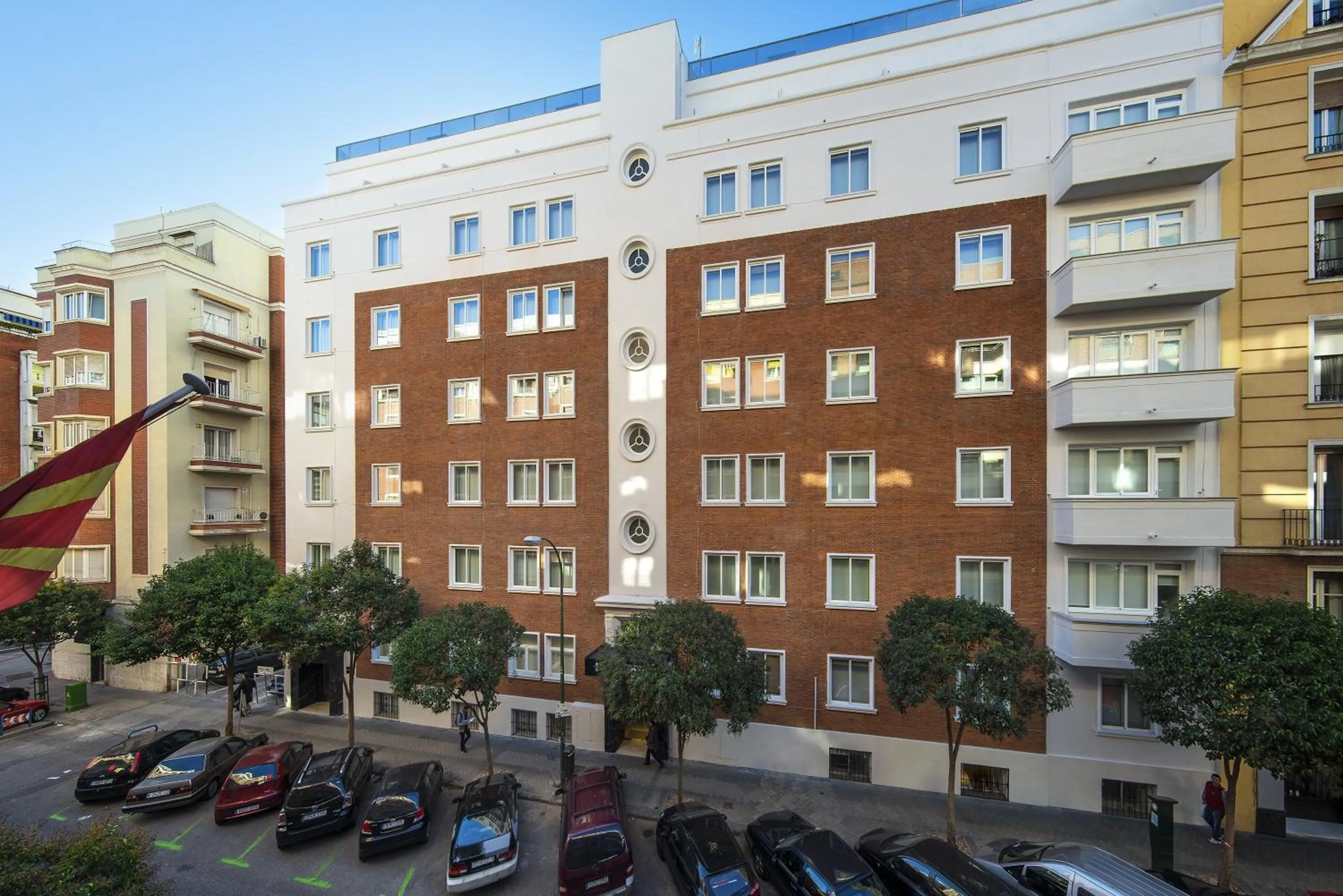 Facade/entrance in NeoMagna Madrid
