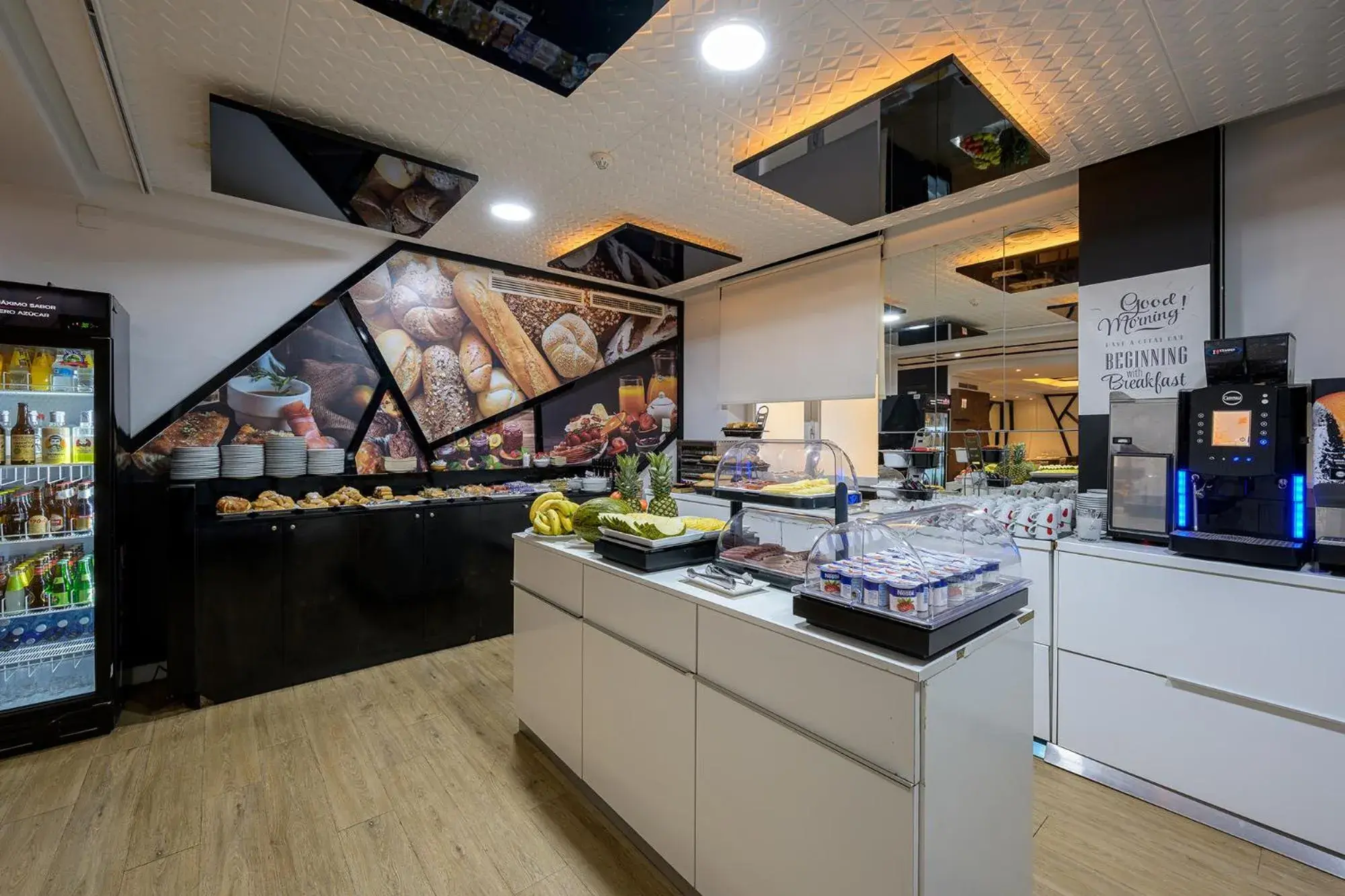 Restaurant/places to eat in NeoMagna Madrid Restaurant/places to eat in NeoMagna Madrid