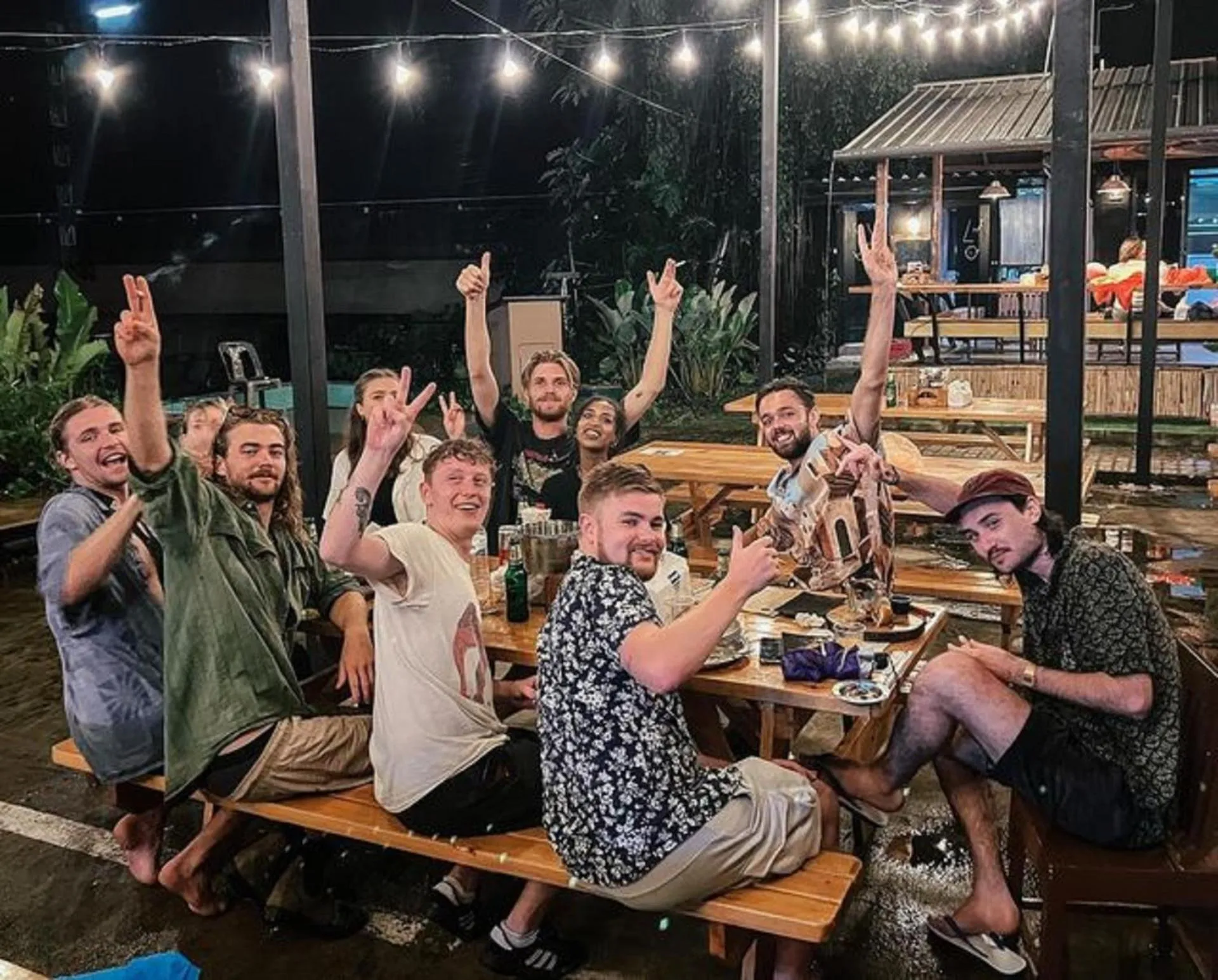 Restaurant/places to eat in Revolution Hostel Pai