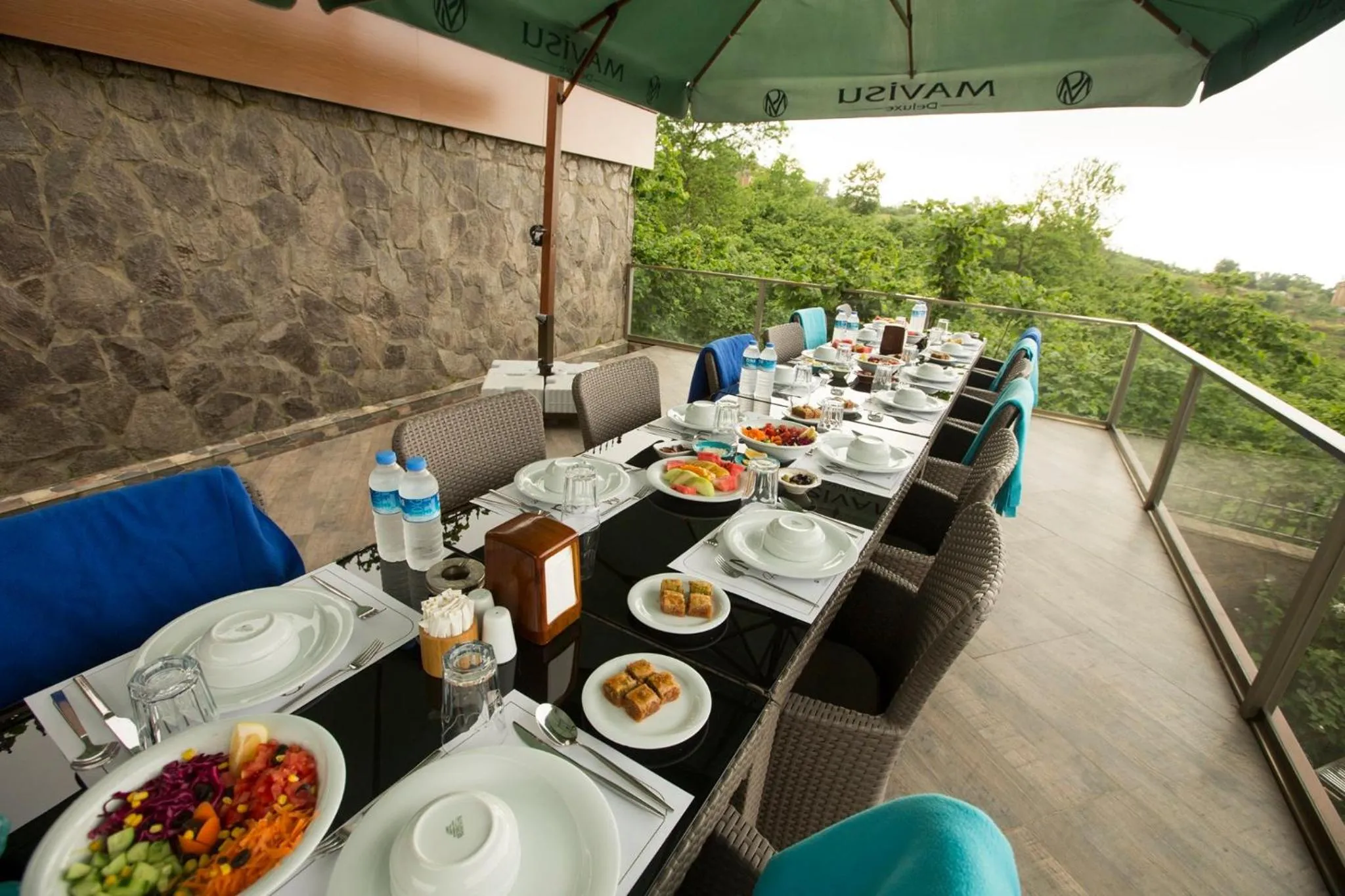 Restaurant/places to eat in Mavisu Deluxe Butik Otel