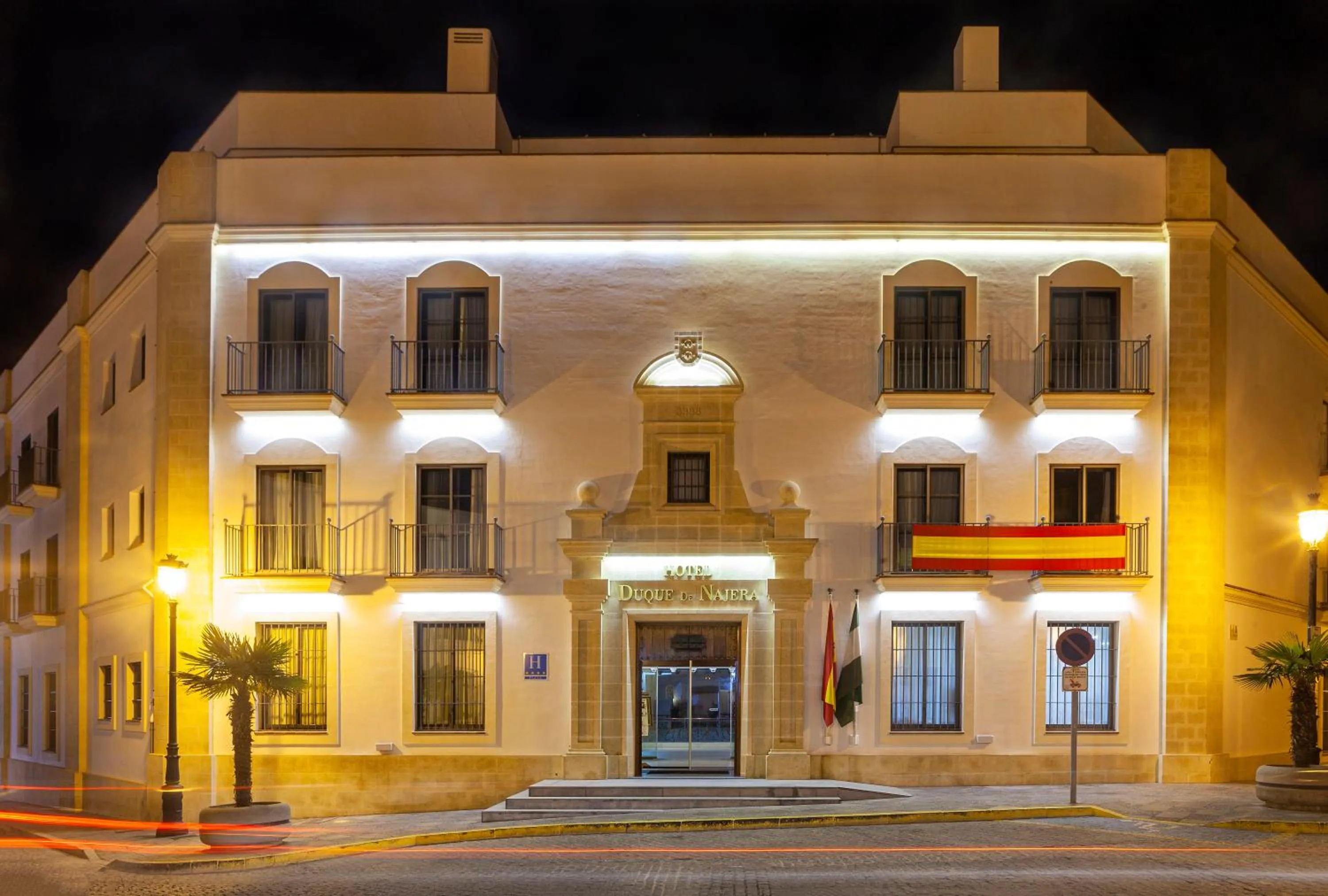 Facade/entrance in Hotel Duque de Najera