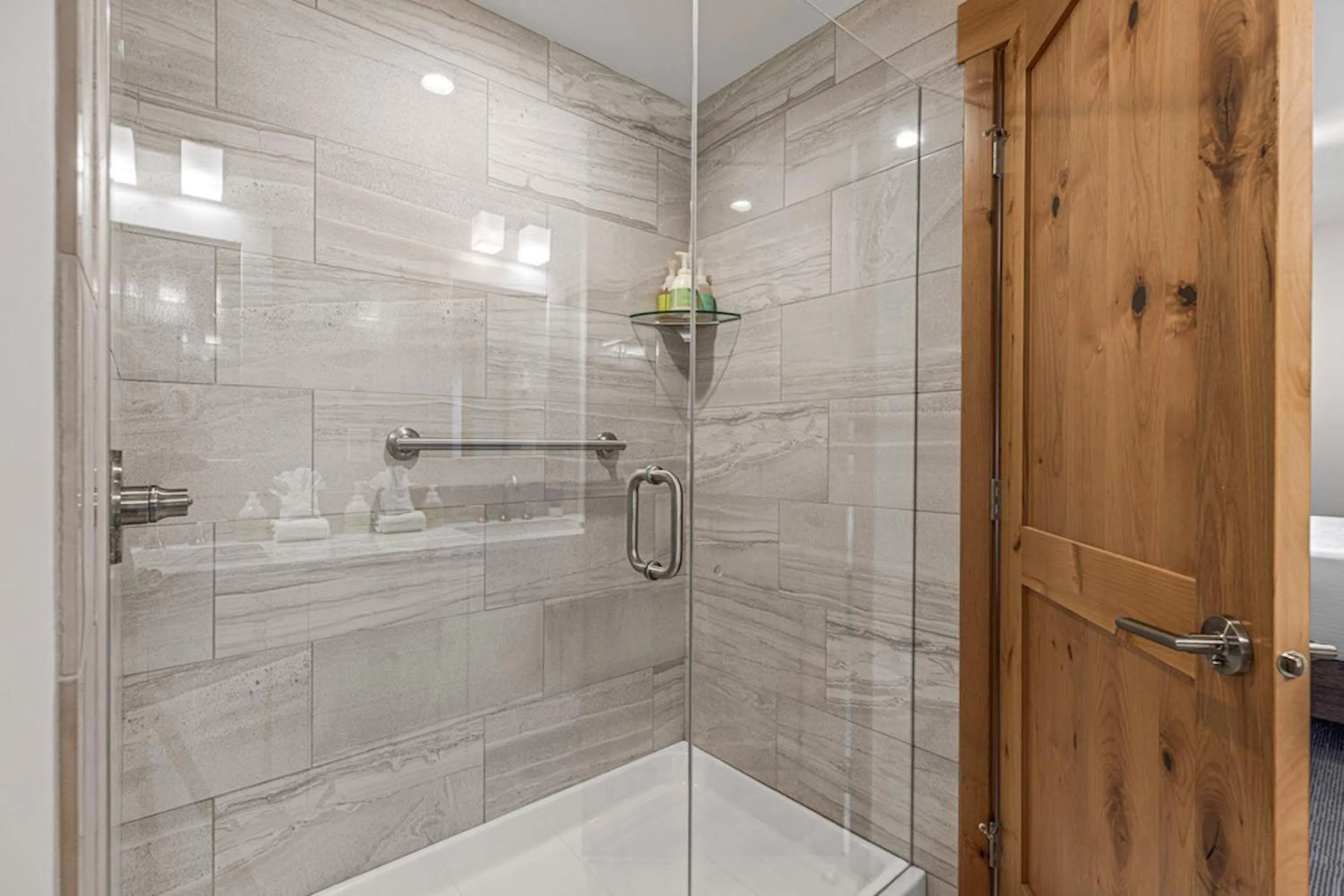 Spring Creek Condo by Canadian Rockies Vacation Rentals