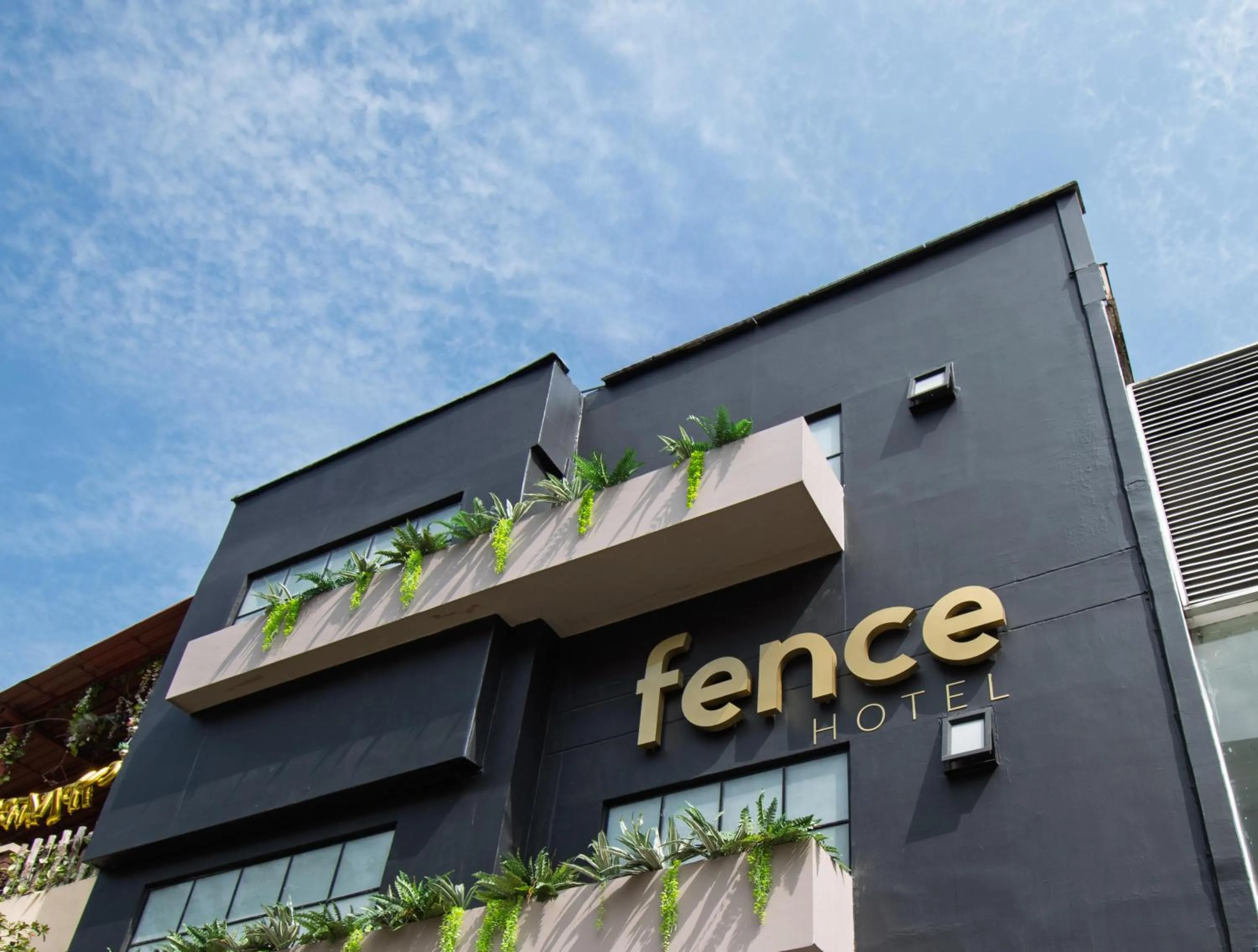 Property building in Fence by Bernalo Hotels