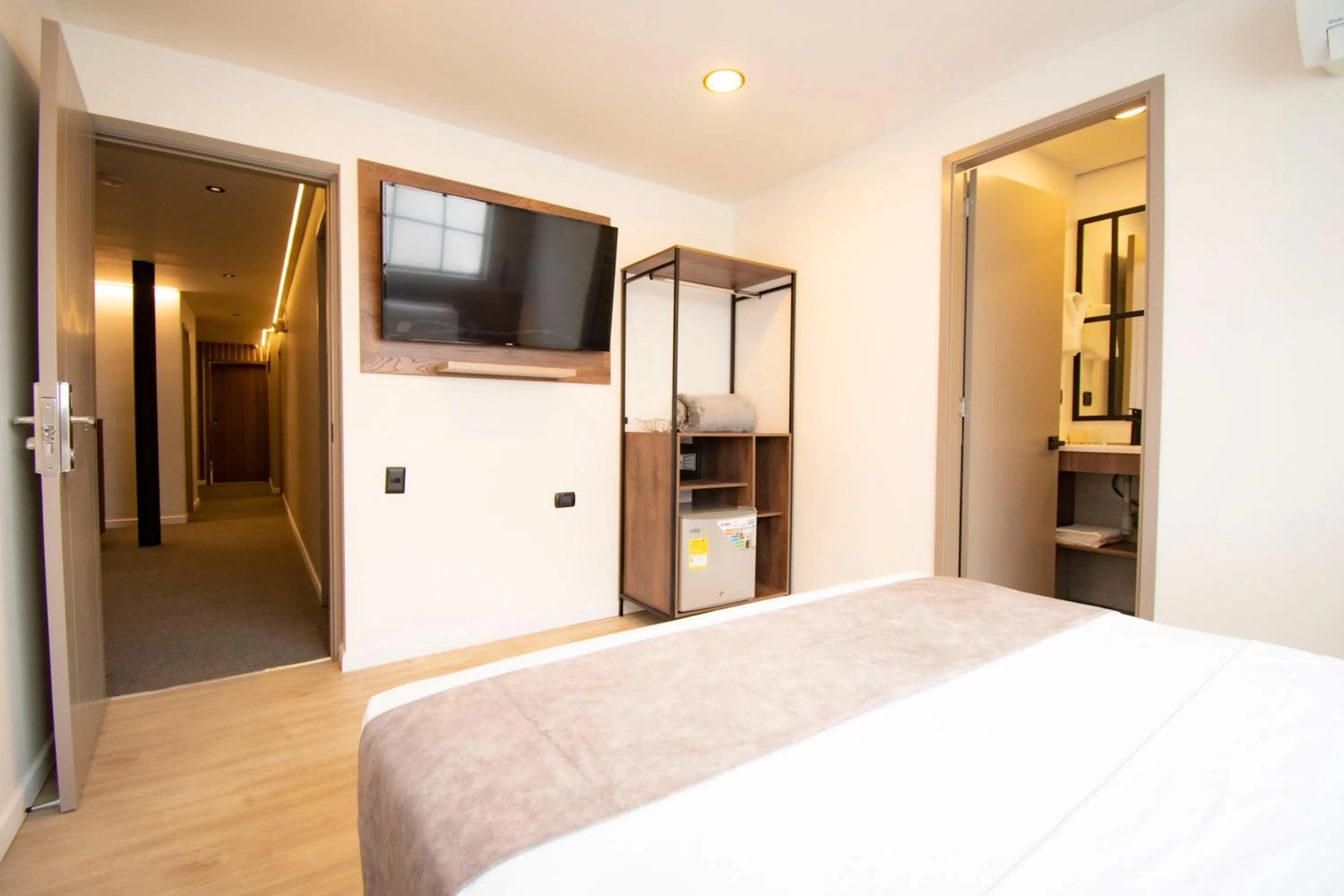 Bed in Fence by Bernalo Hotels