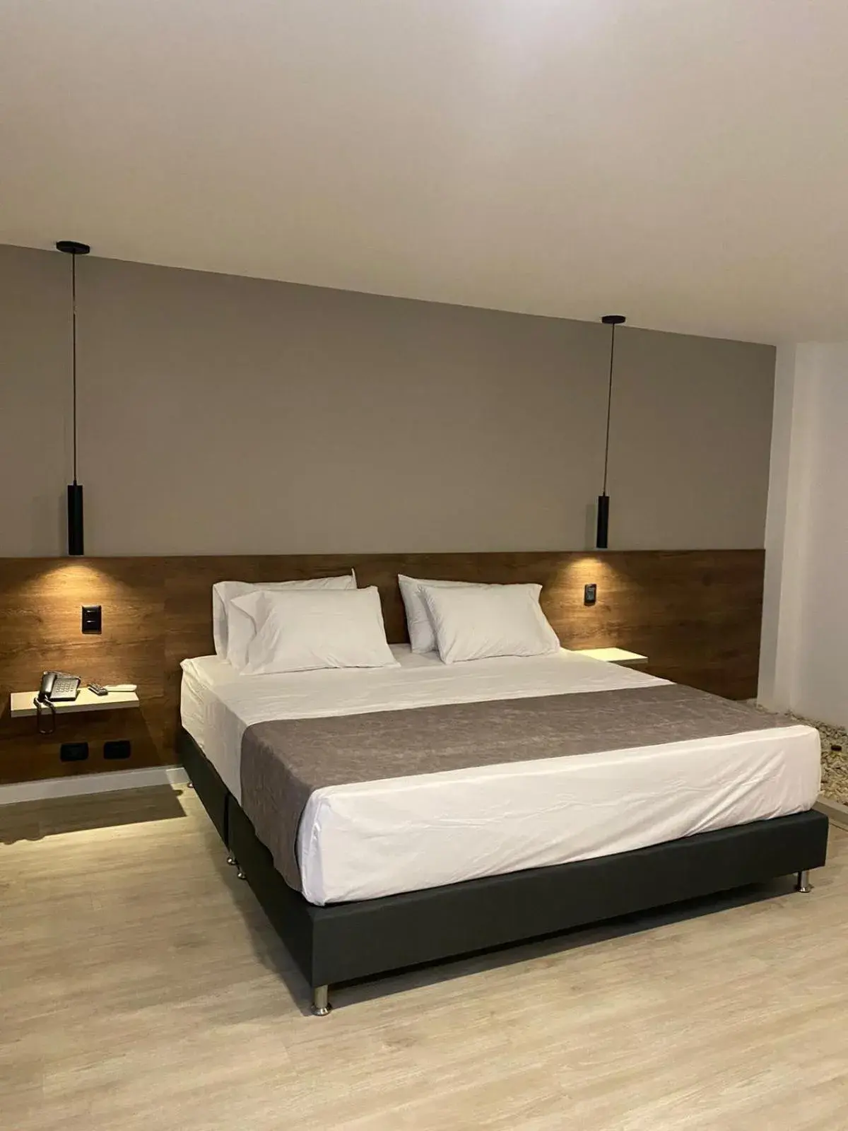 Large Double Room in Fence by Bernalo Hotels Large Double Room in Fence by Bernalo Hotels