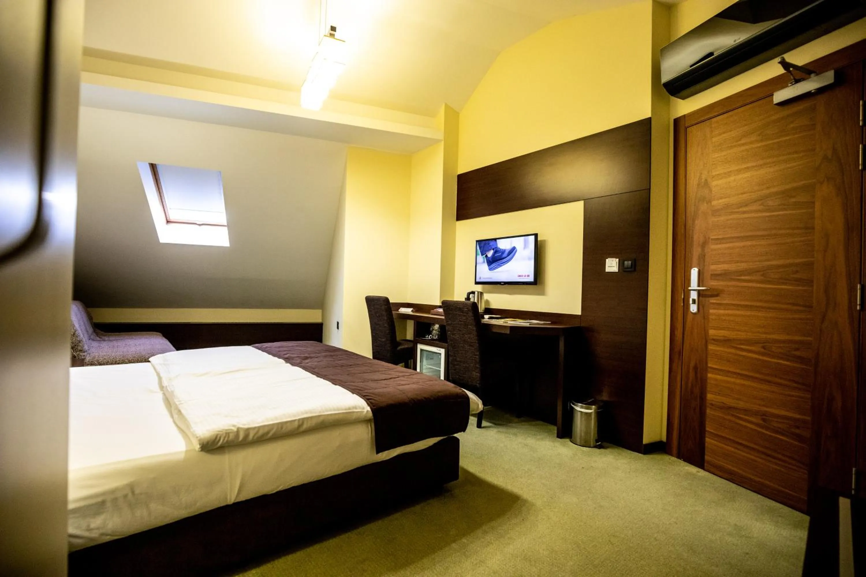 Photo of the whole room, Bed in Boutique Hotel Golden Star