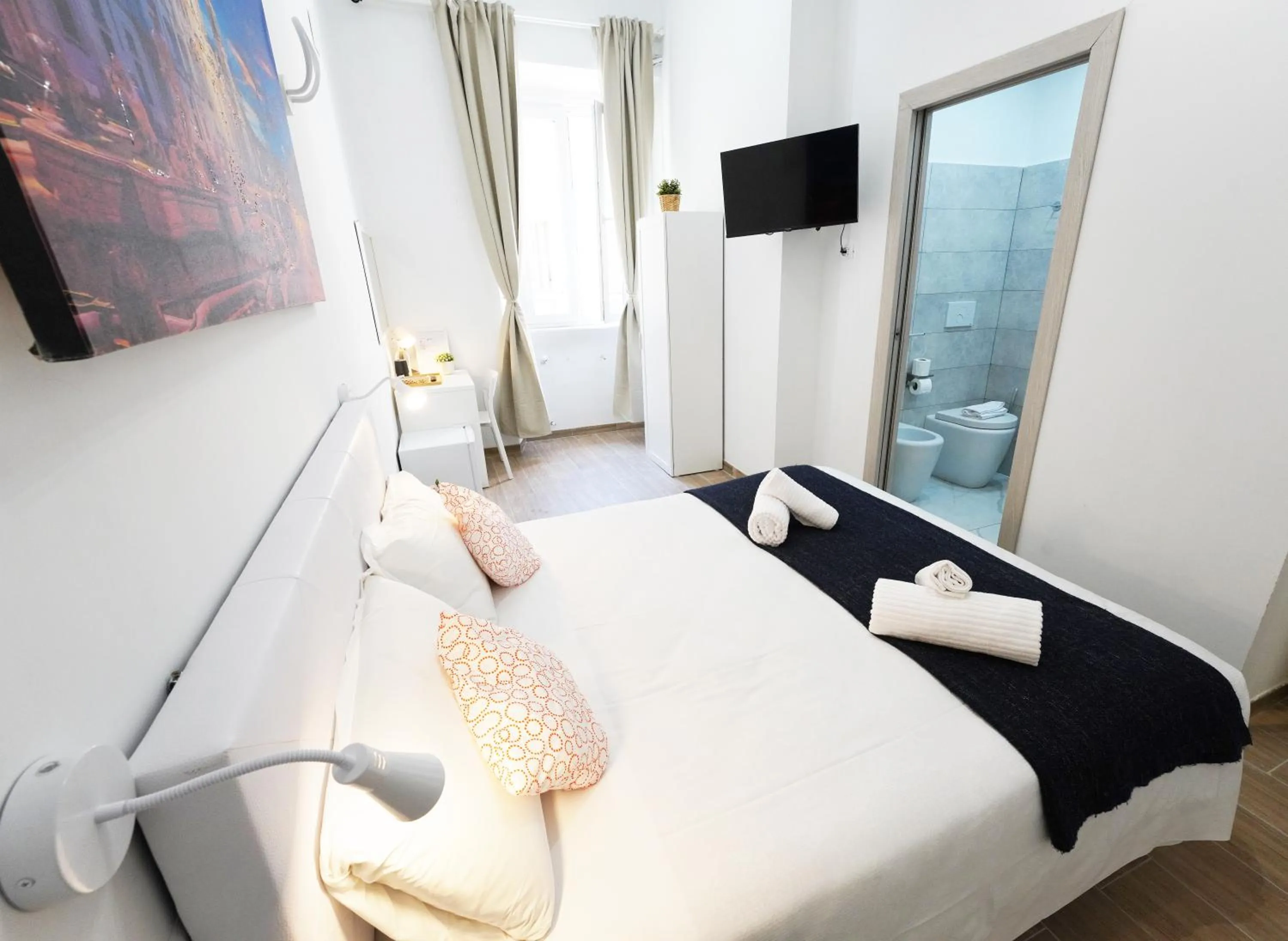 Bedroom, Bed in Cicero Rome Center