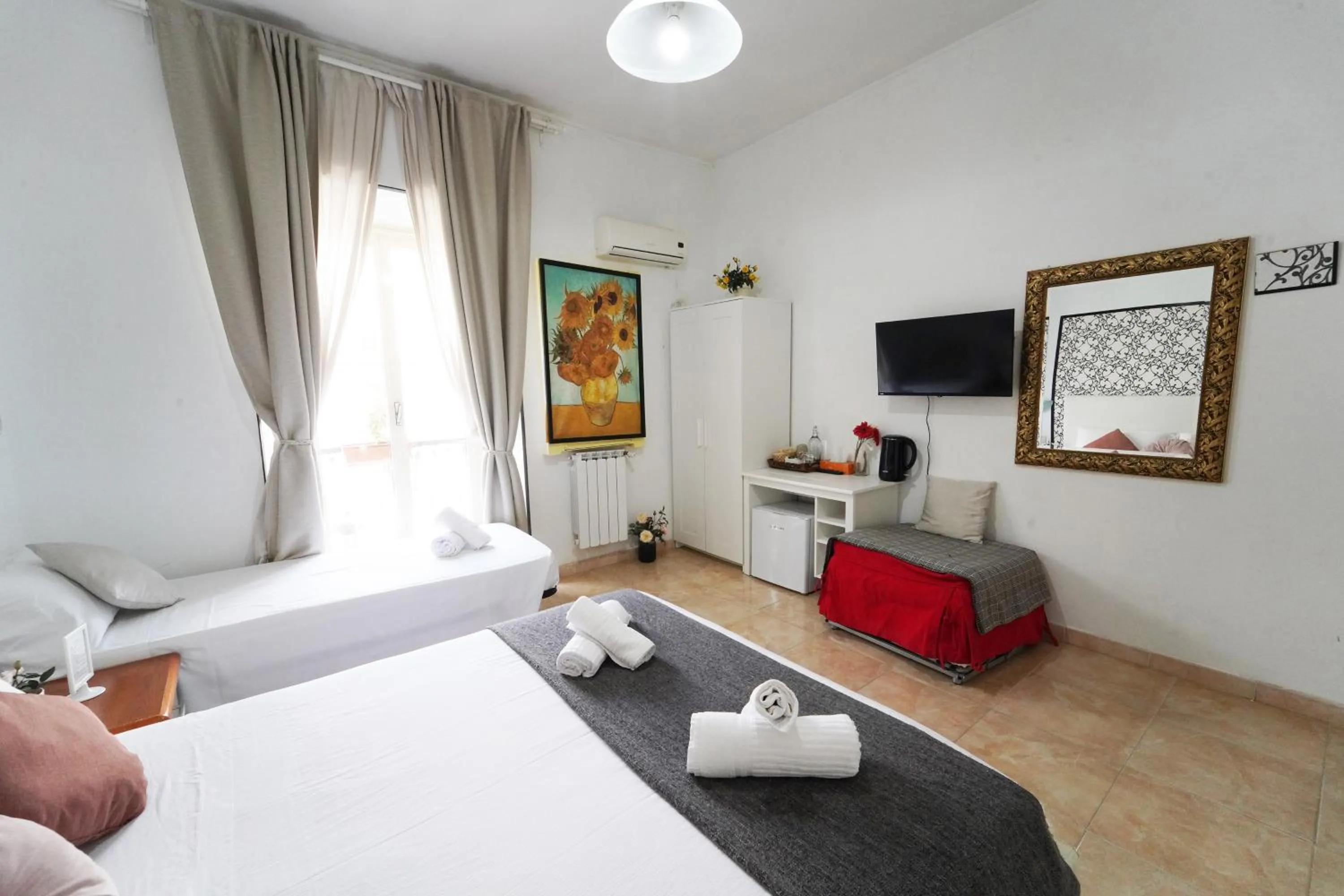 Bedroom, Bed in Cicero Rome Center