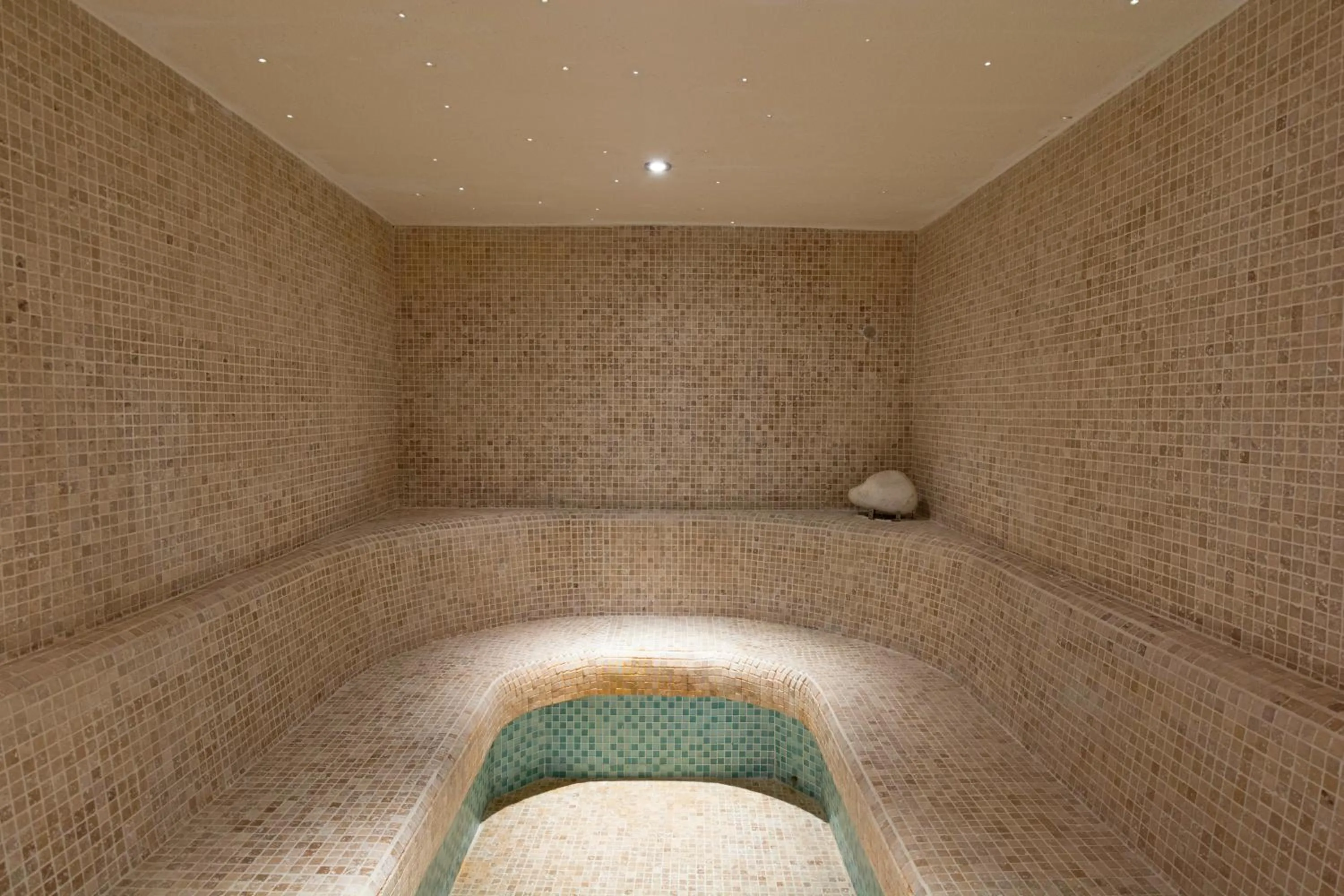 Steam room in HSM Golden Playa