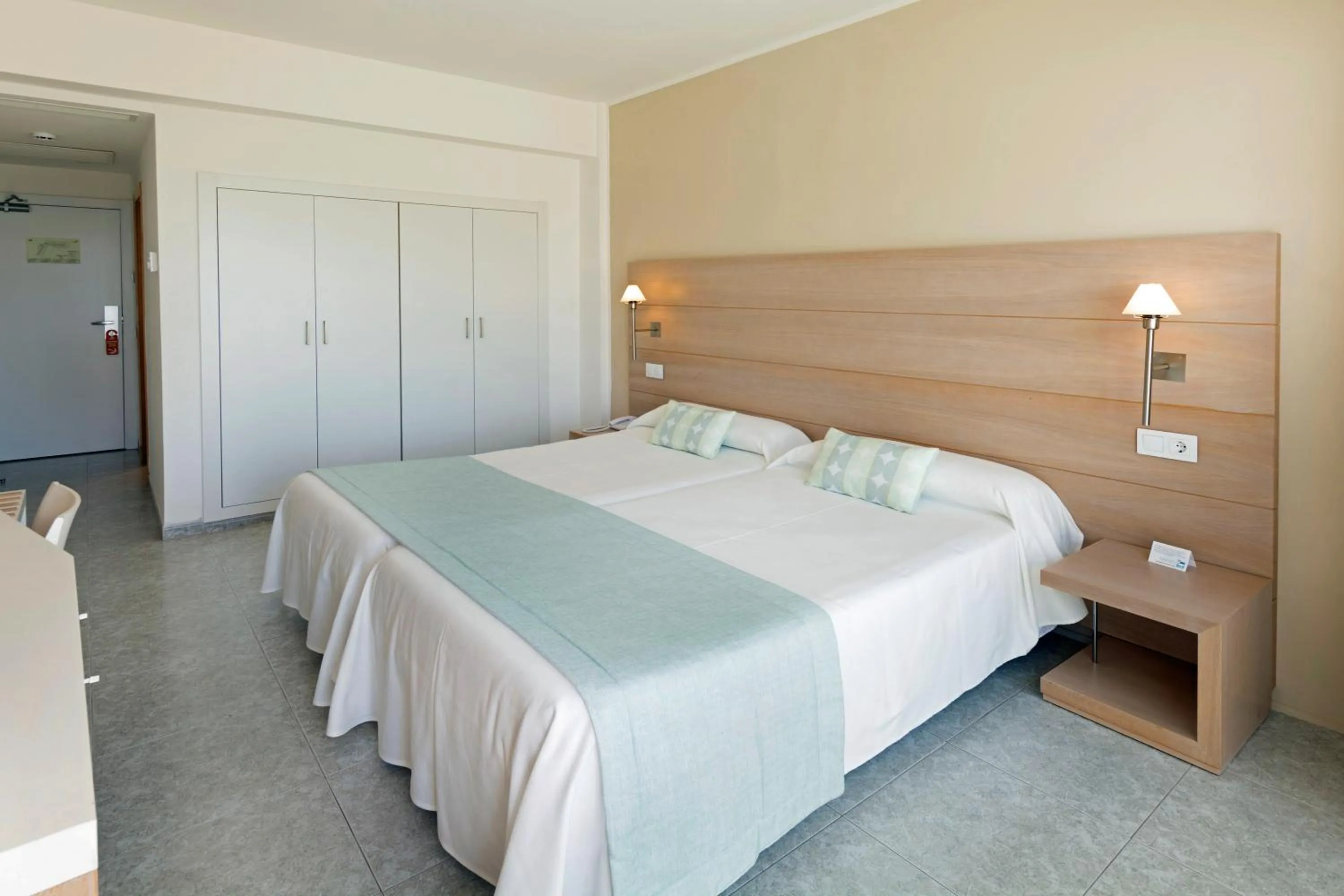 Photo of the whole room, Bed in HSM Golden Playa