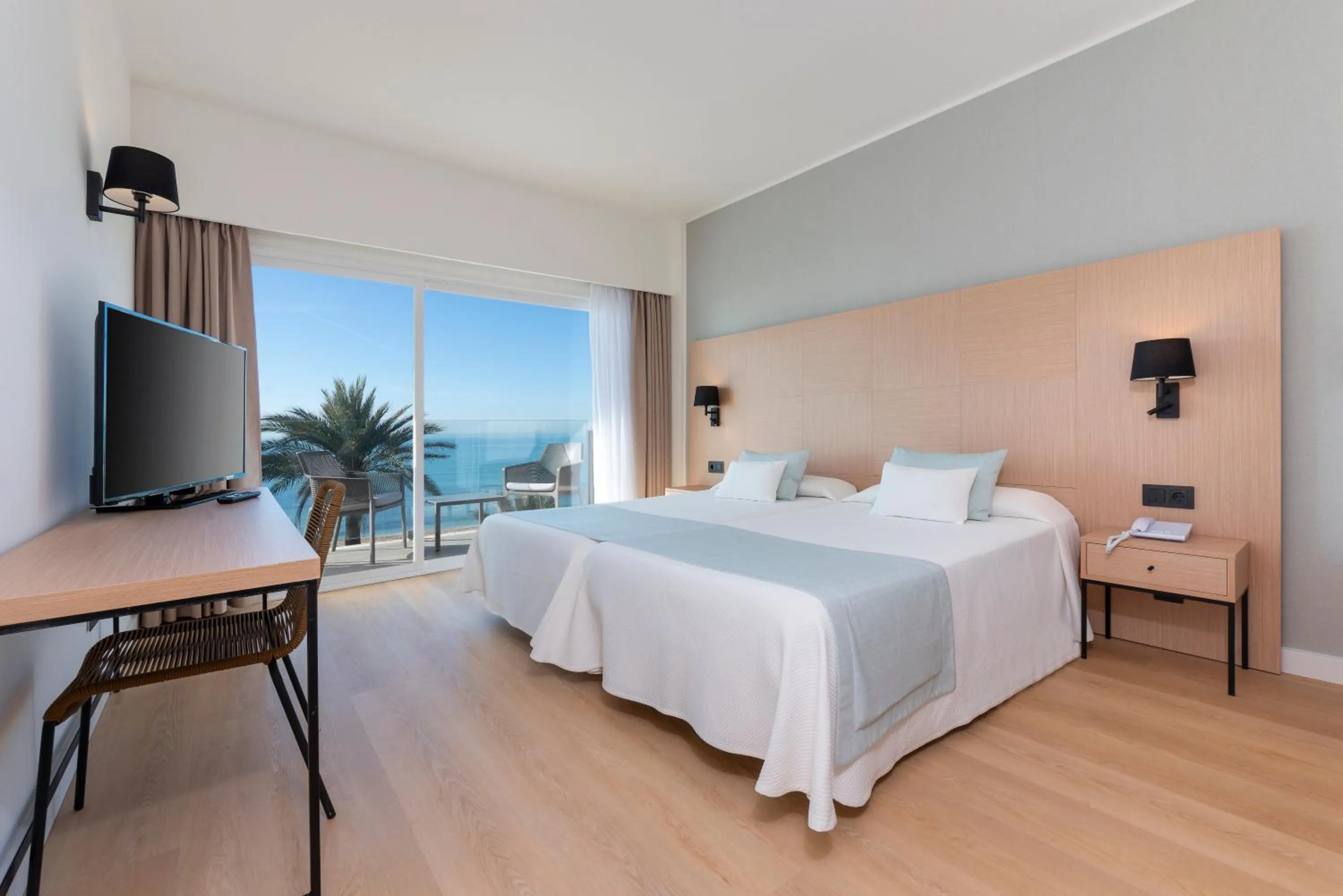 Photo of the whole room, Bed in HSM Golden Playa