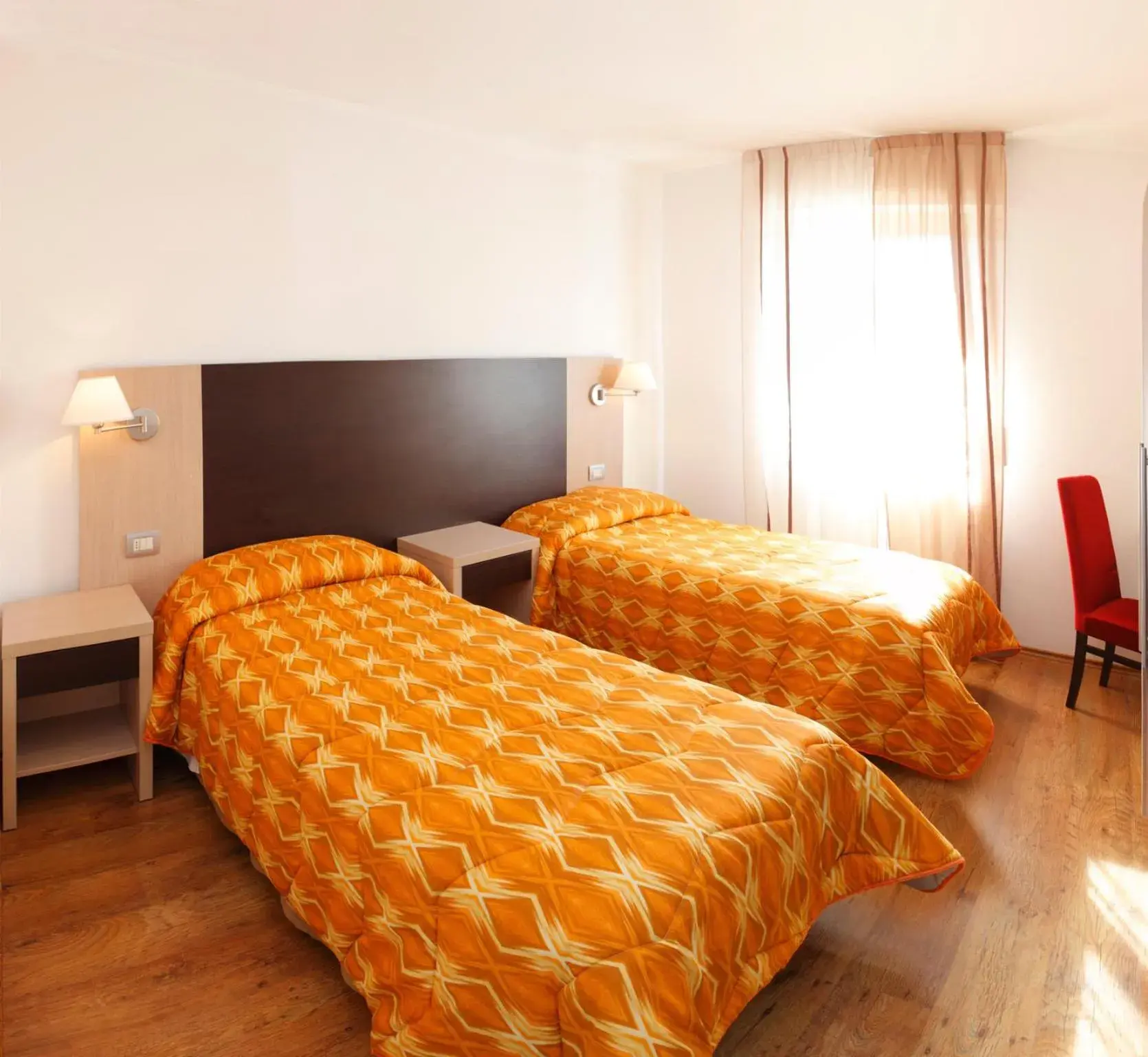 Twin Room - single occupancy in Il Garibaldi Twin Room - single occupancy in Il Garibaldi