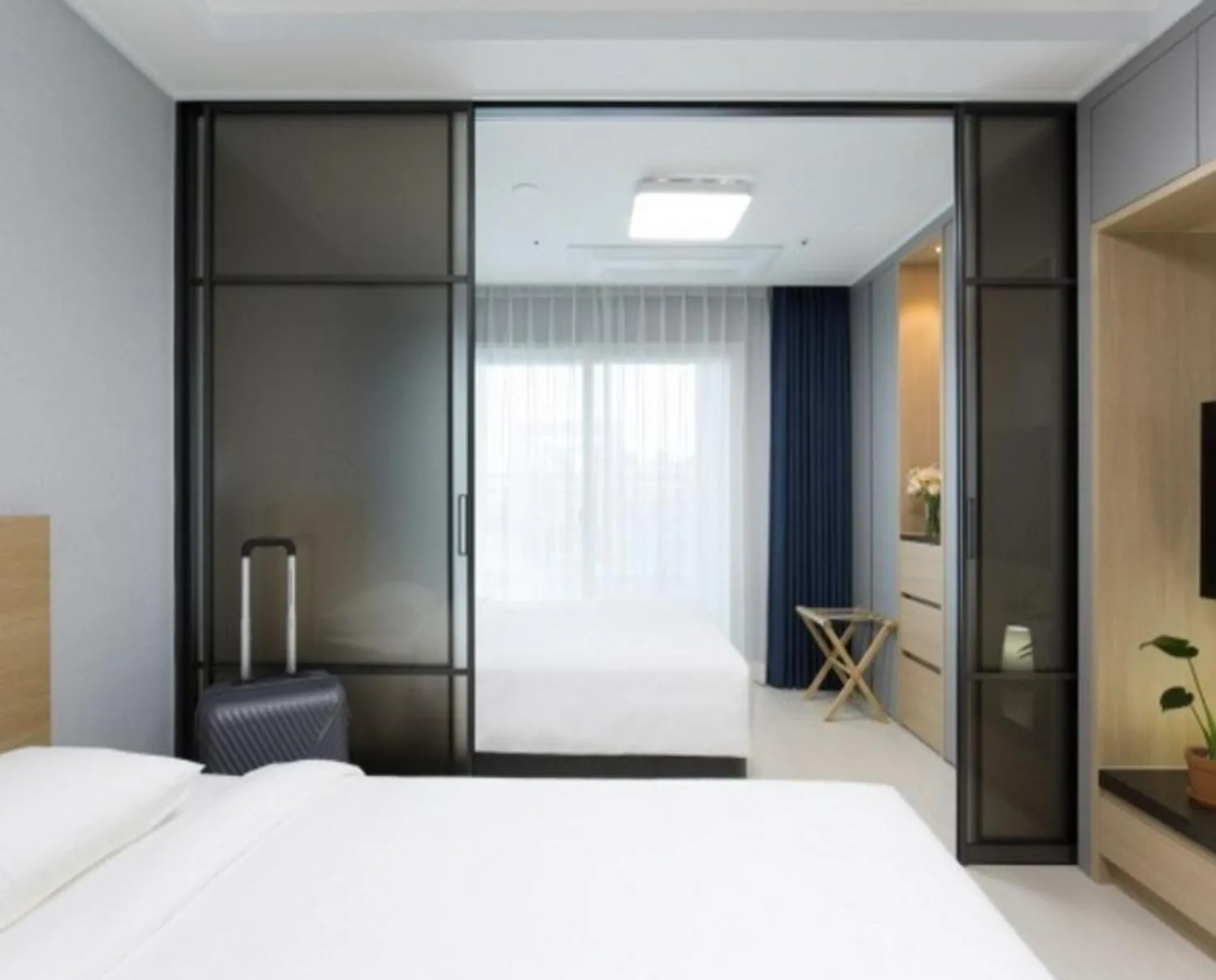 Bed in Yeosu Hotel First City