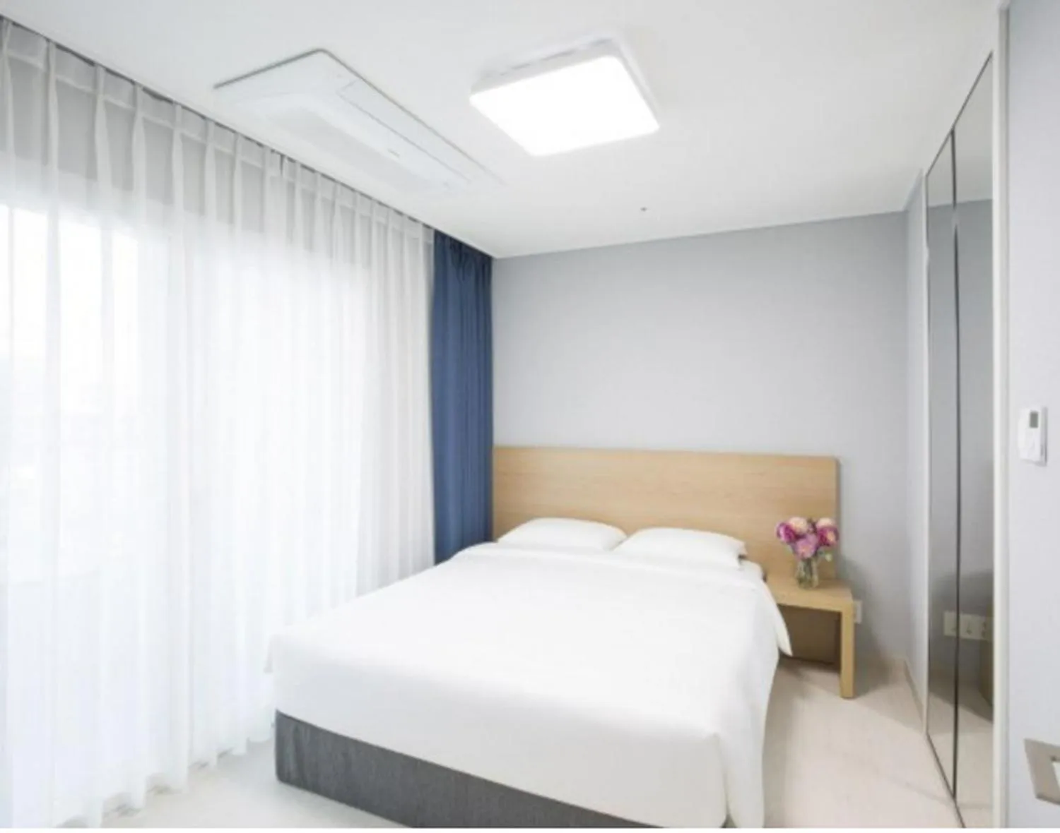 Bed in Yeosu Hotel First City