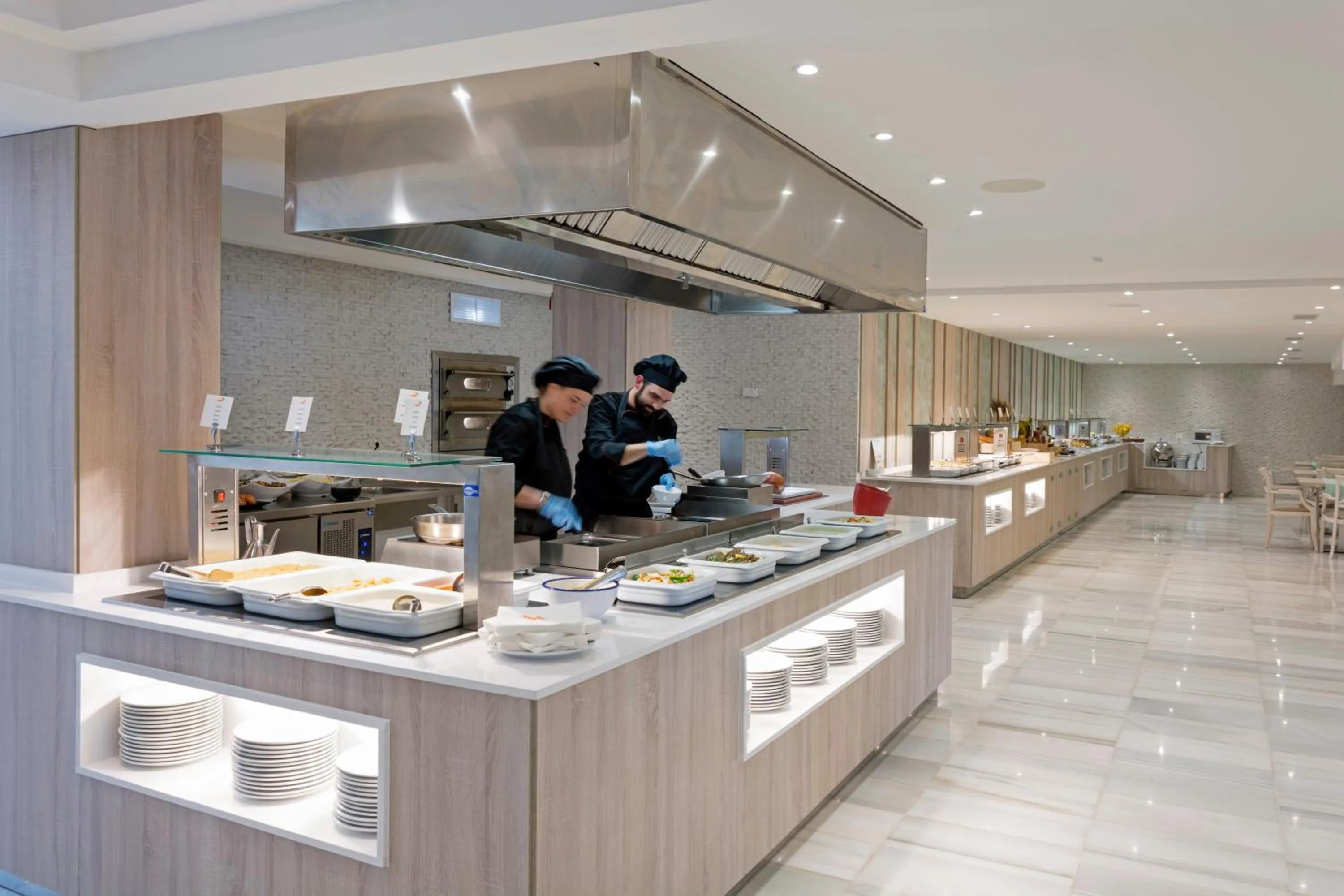 Restaurant/places to eat in Ona Palmira Paguera