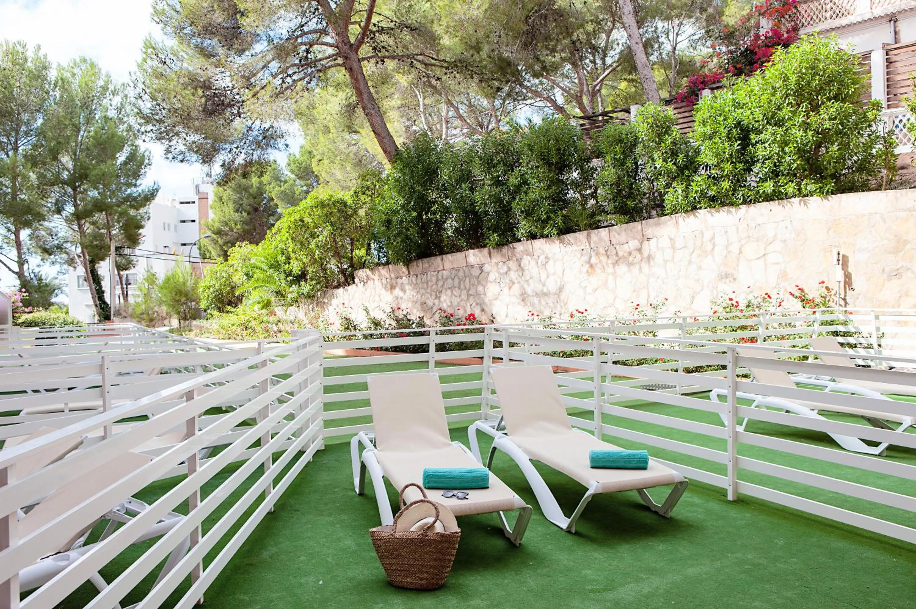 Garden view in Ona Palmira Paguera