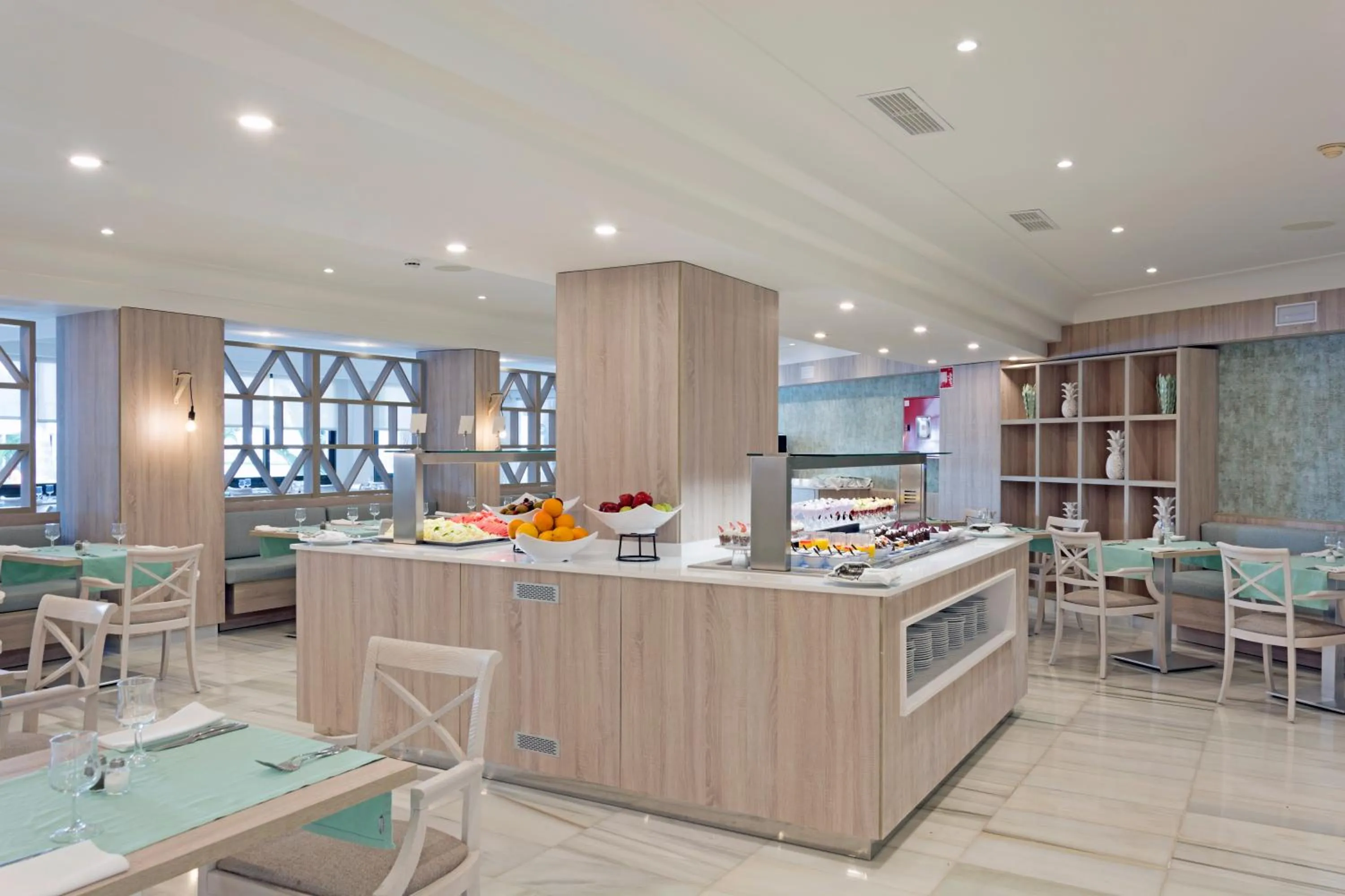 Restaurant/places to eat in Ona Palmira Paguera