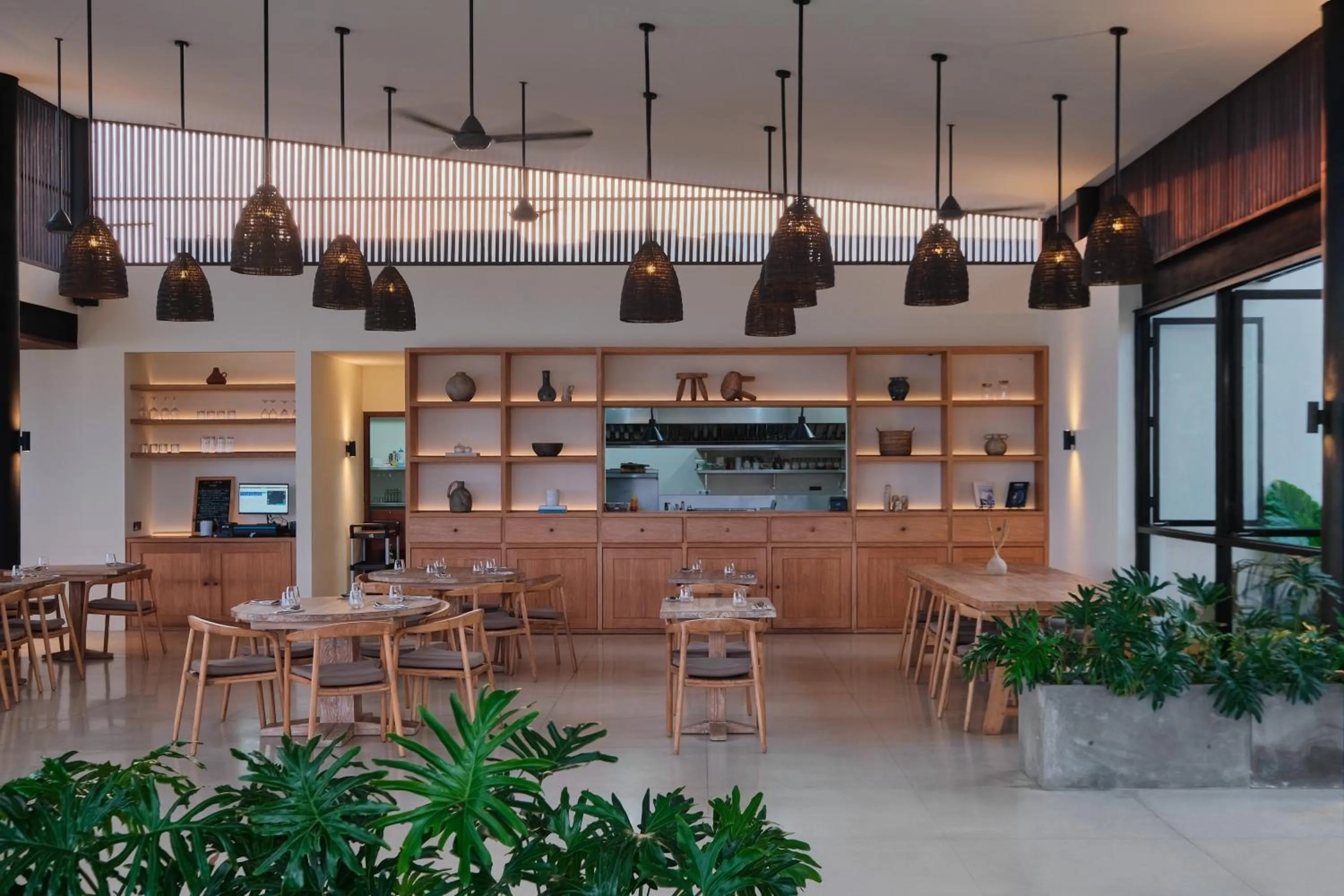 Restaurant/places to eat in Somewhere Lombok