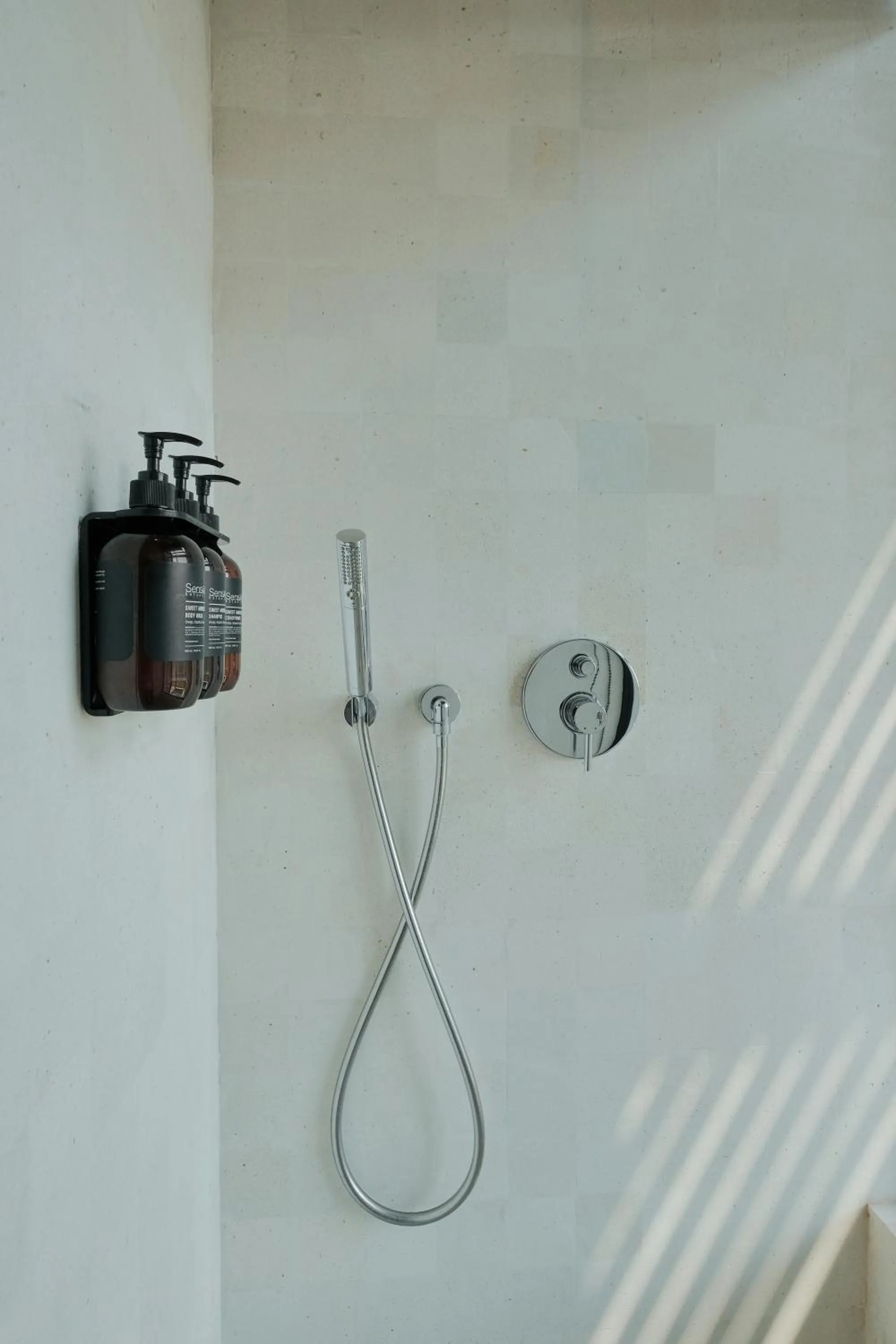 Shower in Somewhere Lombok