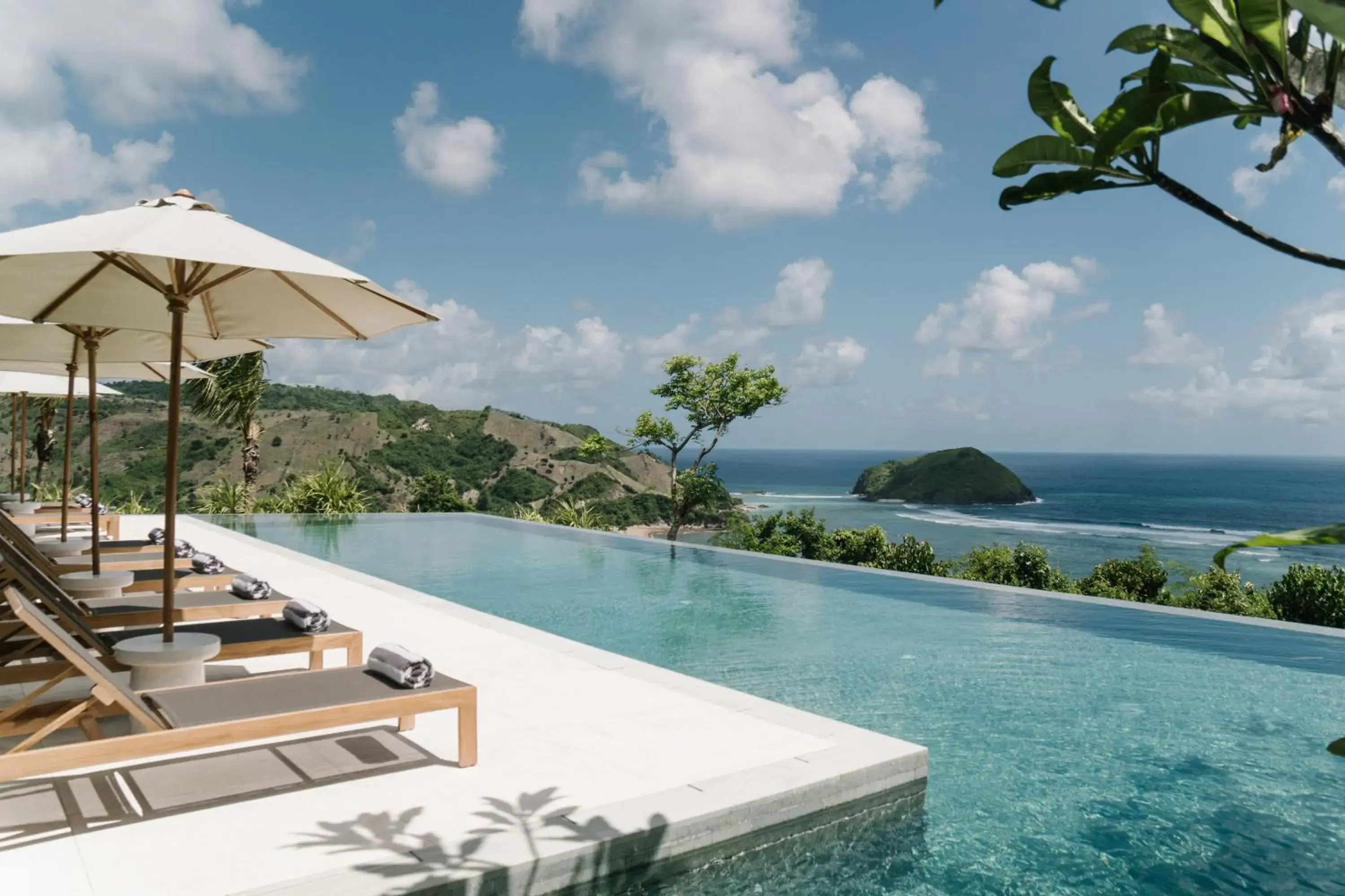 Pool view in Somewhere Lombok Pool view in Somewhere Lombok