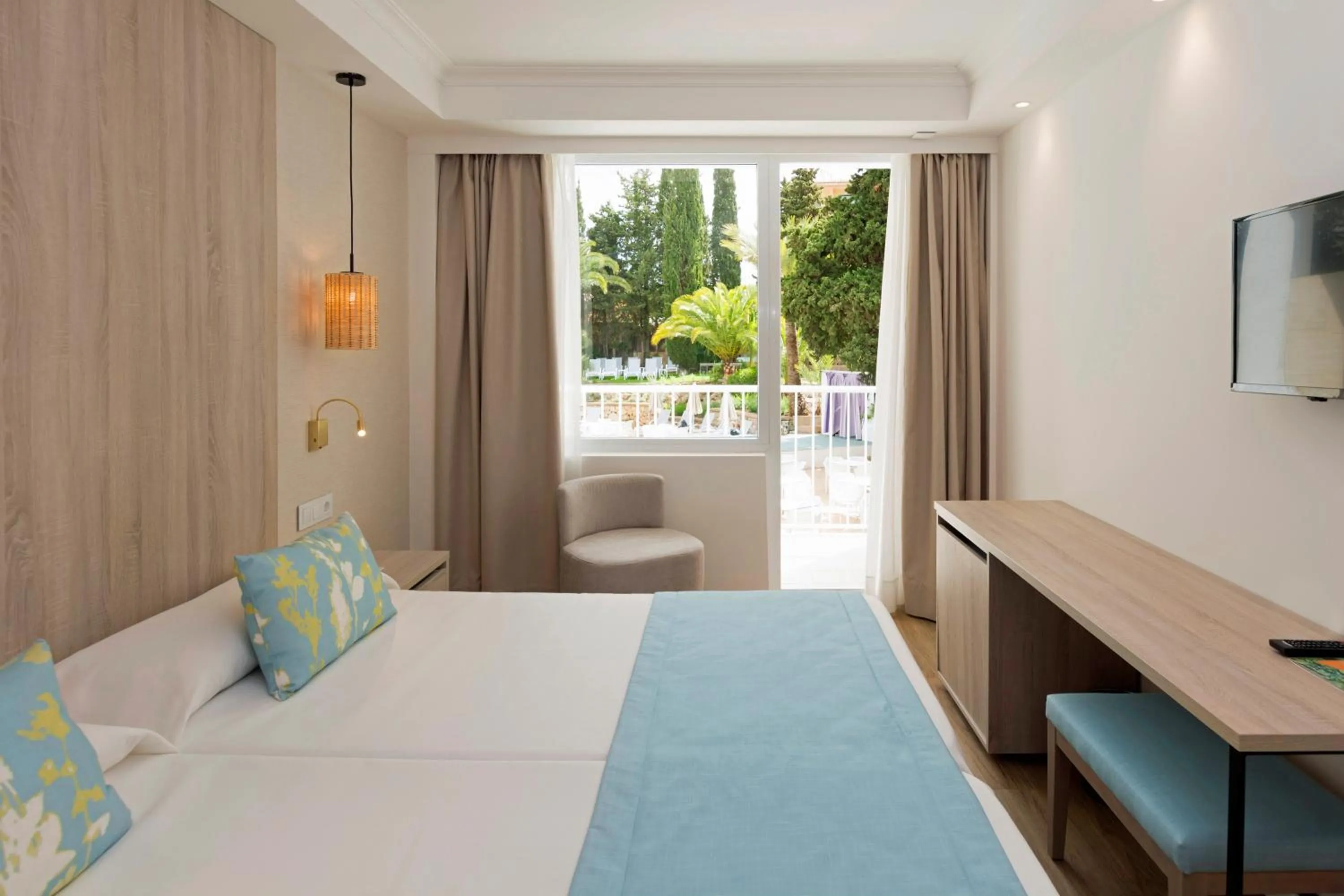 Bed in HSM Solivera