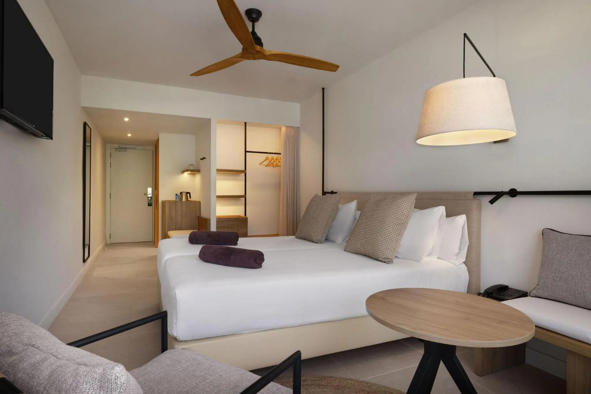 Photo of the whole room, Bed in Inmood Aucanada 4 Sup - Adults Only