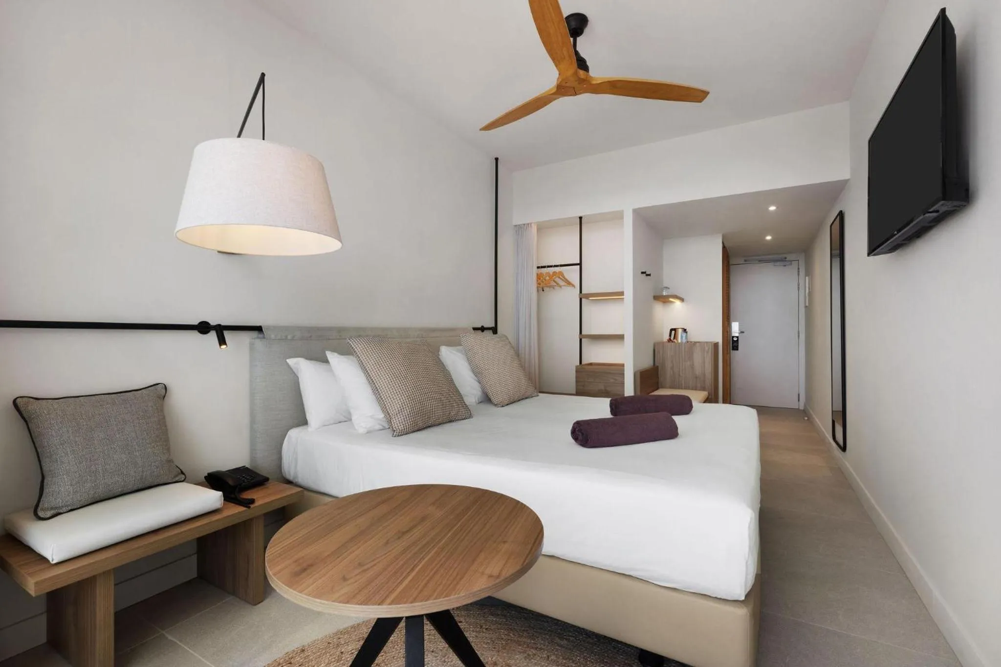 Photo of the whole room, Bed in Inmood Aucanada 4 Sup - Adults Only