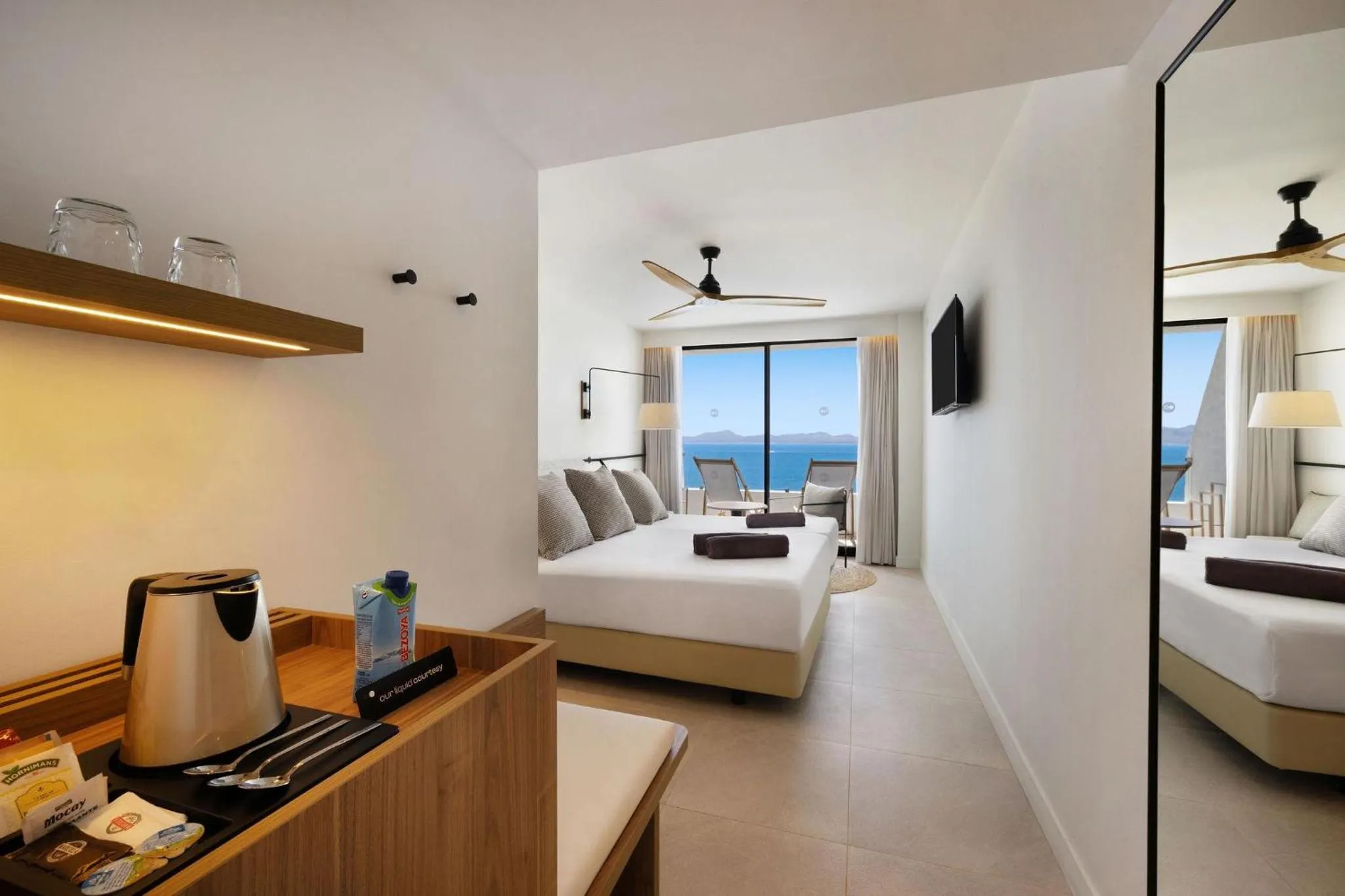 Photo of the whole room, Bed in Inmood Aucanada 4 Sup - Adults Only