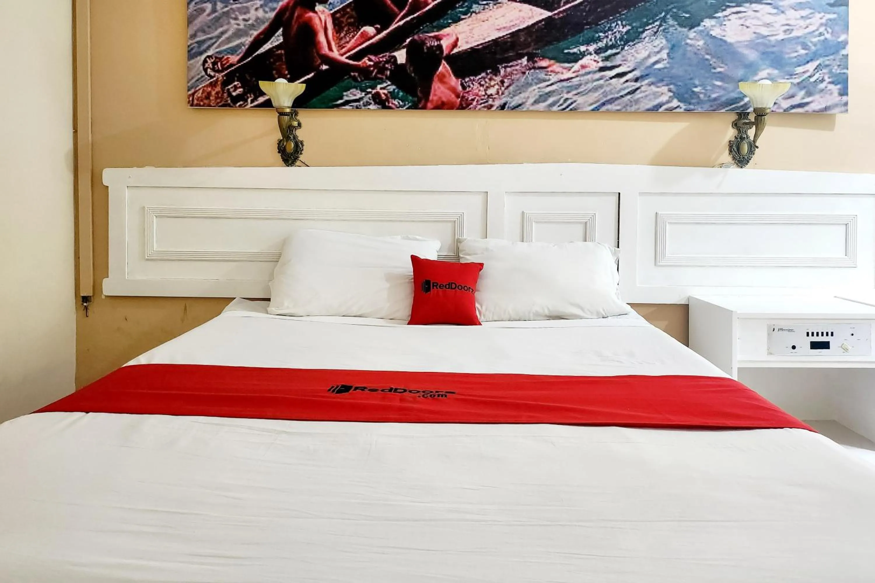 Bedroom, Bed in RedDoorz Near Pelabuhan Sri Bintan Pura Tanjungpinang