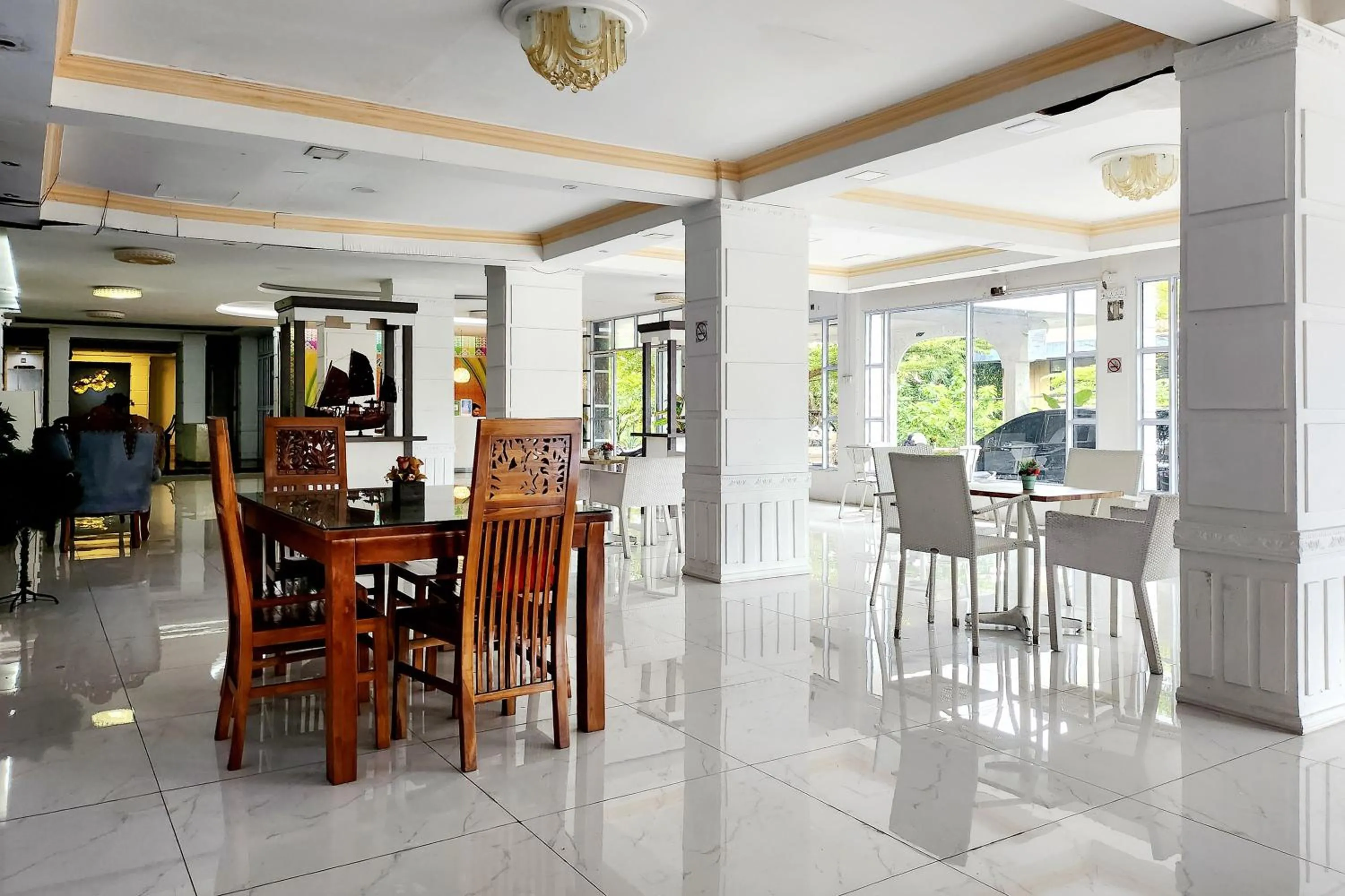 Lobby or reception in RedDoorz Near Pelabuhan Sri Bintan Pura Tanjungpinang