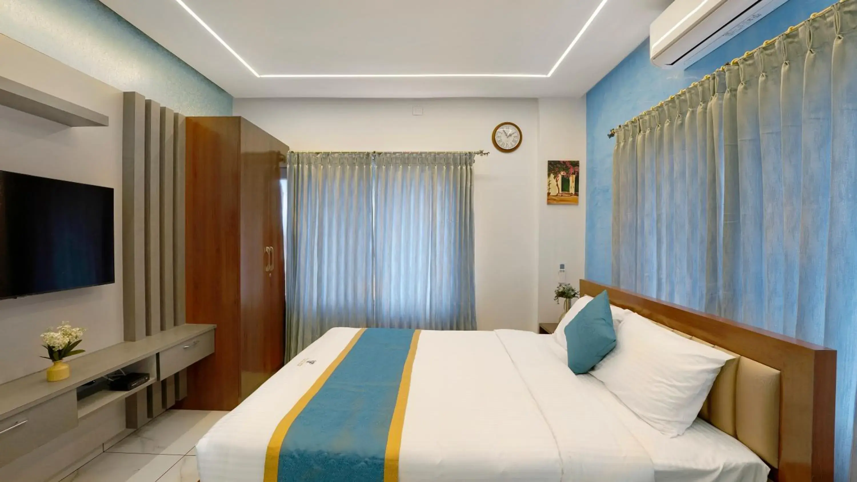 Bed in Royal Tusker Luxury Service Apartments Bed in Royal Tusker Luxury Service Apartments