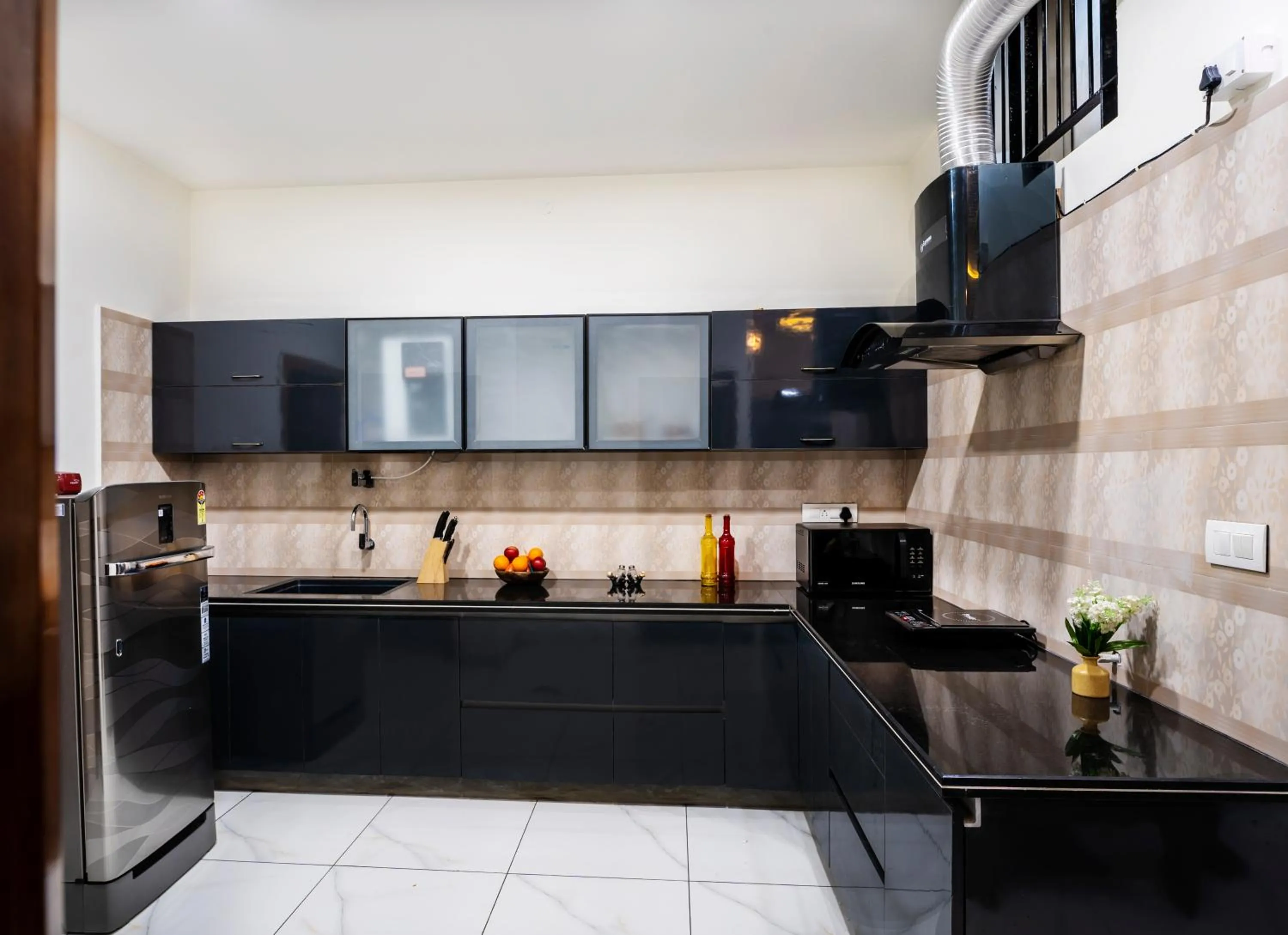Kitchen or kitchenette in Royal Tusker Luxury Service Apartments