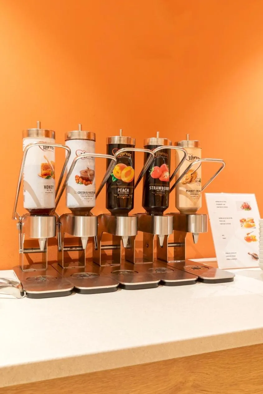 Buffet breakfast in Acta Sant Just