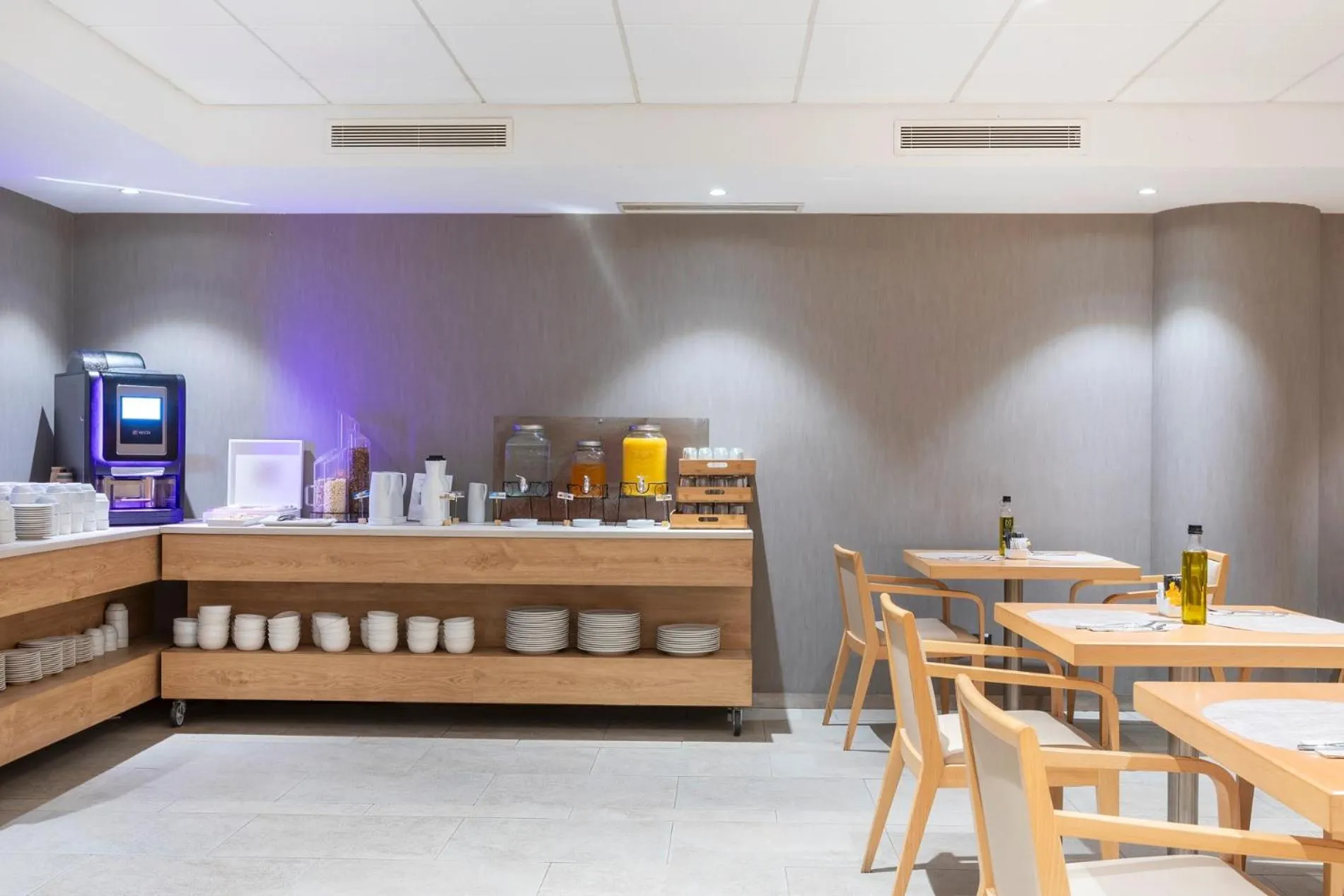 Breakfast in Acta Sant Just