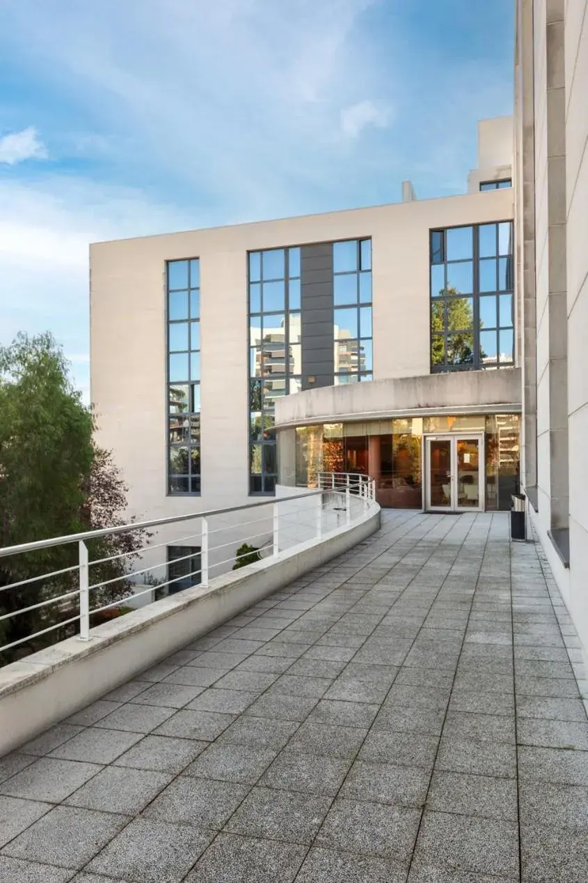 Property building in Acta Sant Just Property building in Acta Sant Just