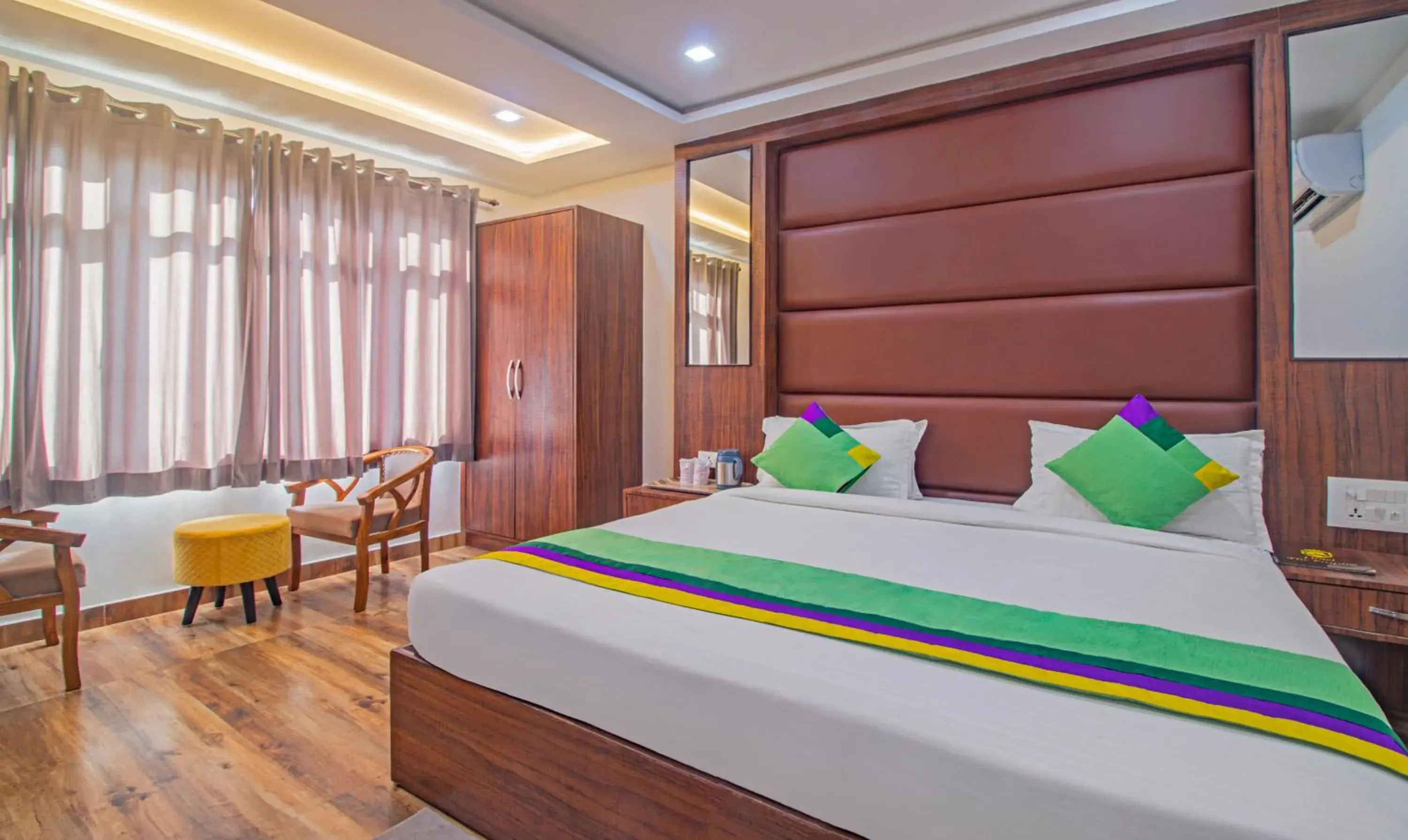 Bedroom, Bed in Treebo The Empire Near Taj Mahal Agra Bedroom, Bed in Treebo The Empire Near Taj Mahal Agra